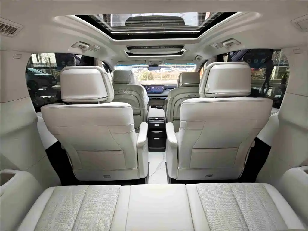 BUICK GL8 NEW ENERGY