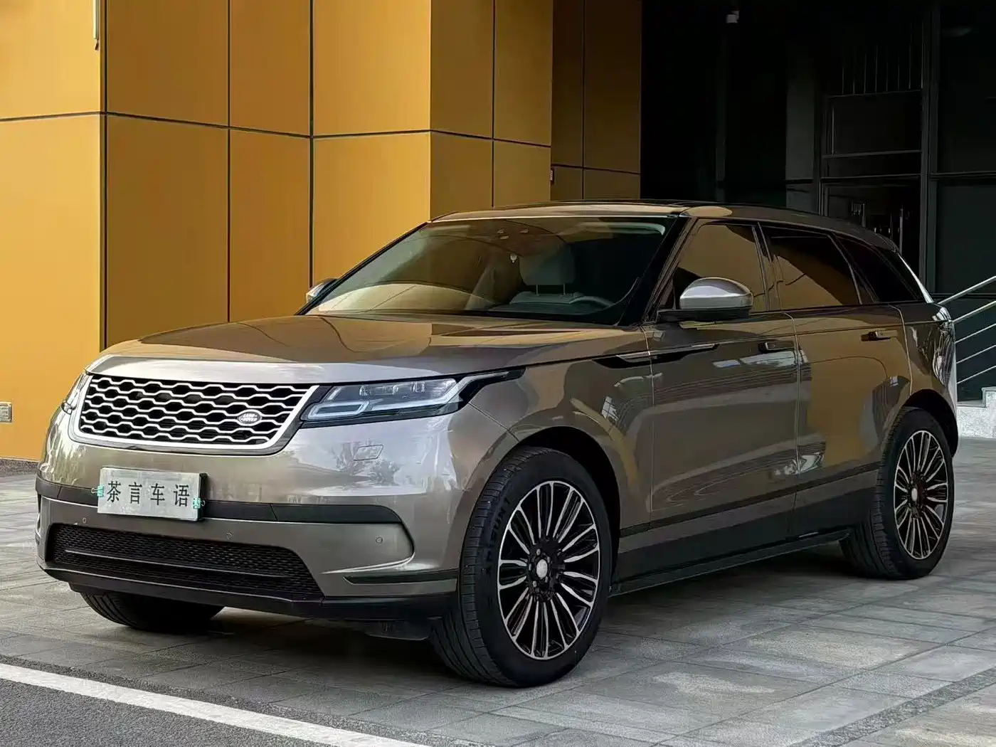 Land Rover Range Rover Velar 2017 2017 P380 R-DYNAMIC S