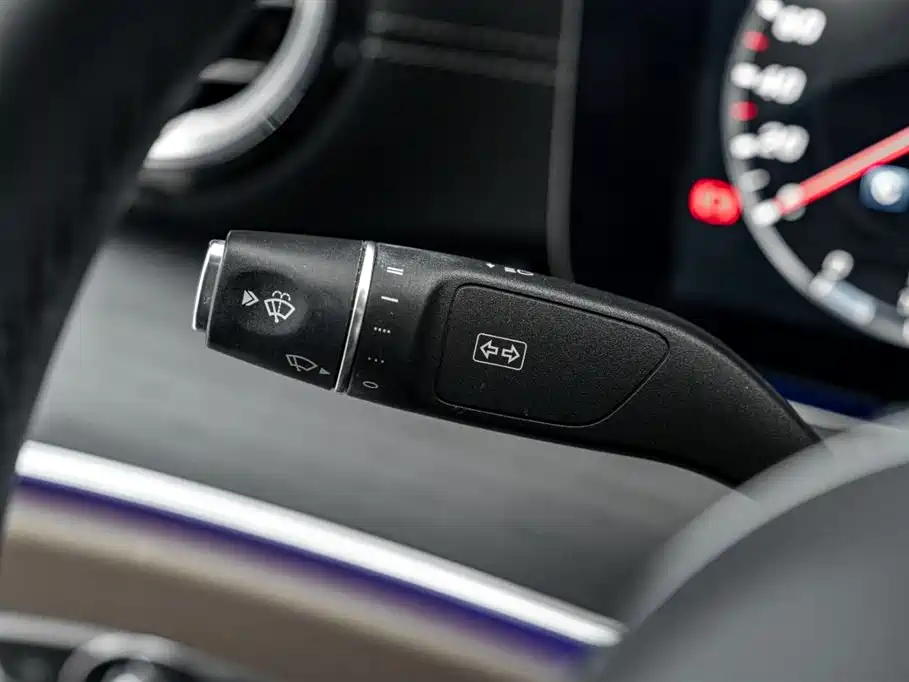 Mercedes-Benz E-Class 2020 E 260 L Sport 4MATIC фото 11