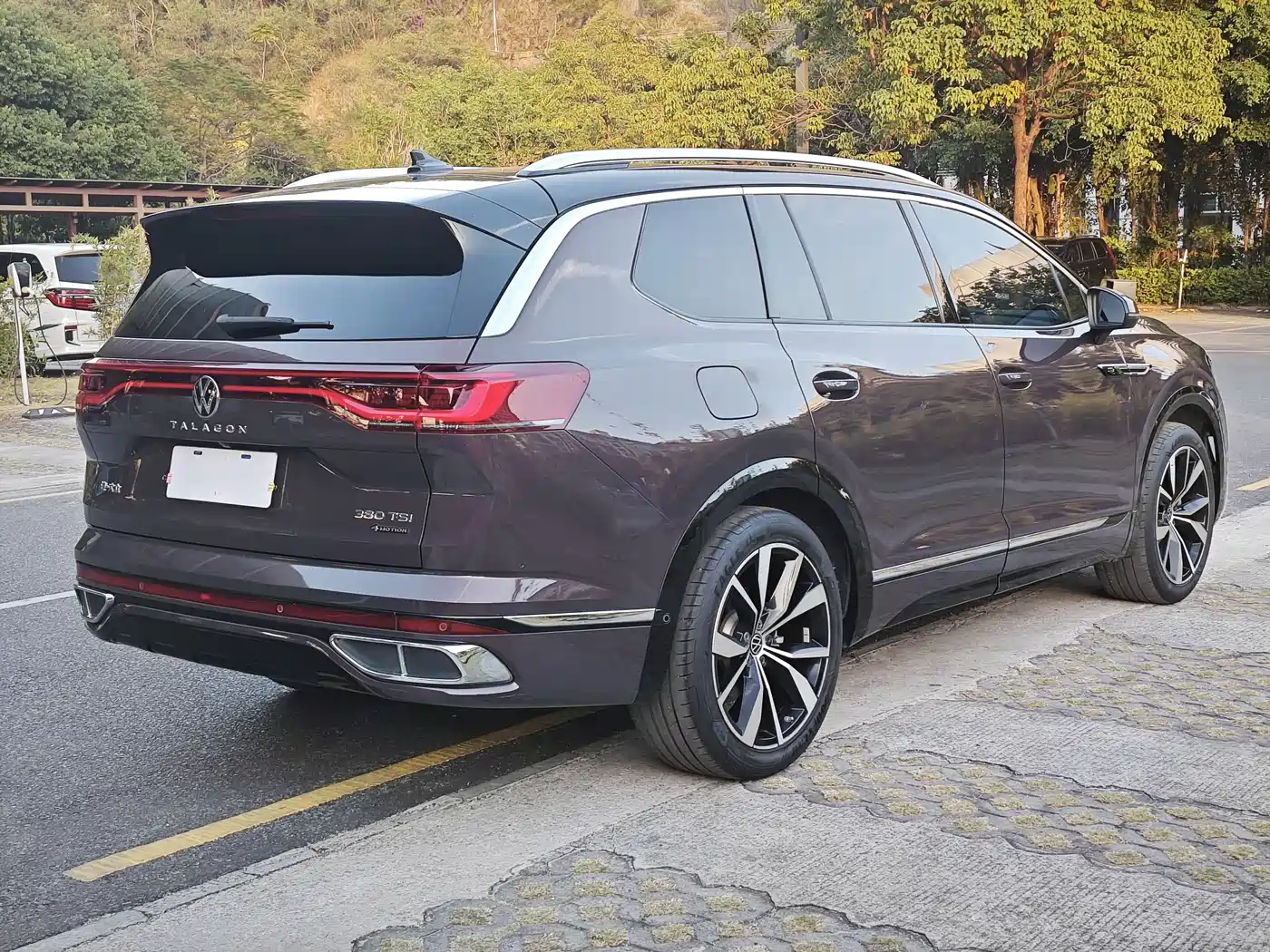 Volkswagen Talagon 2021 380TSI 4WD R-Line Explorer Edition фото 7