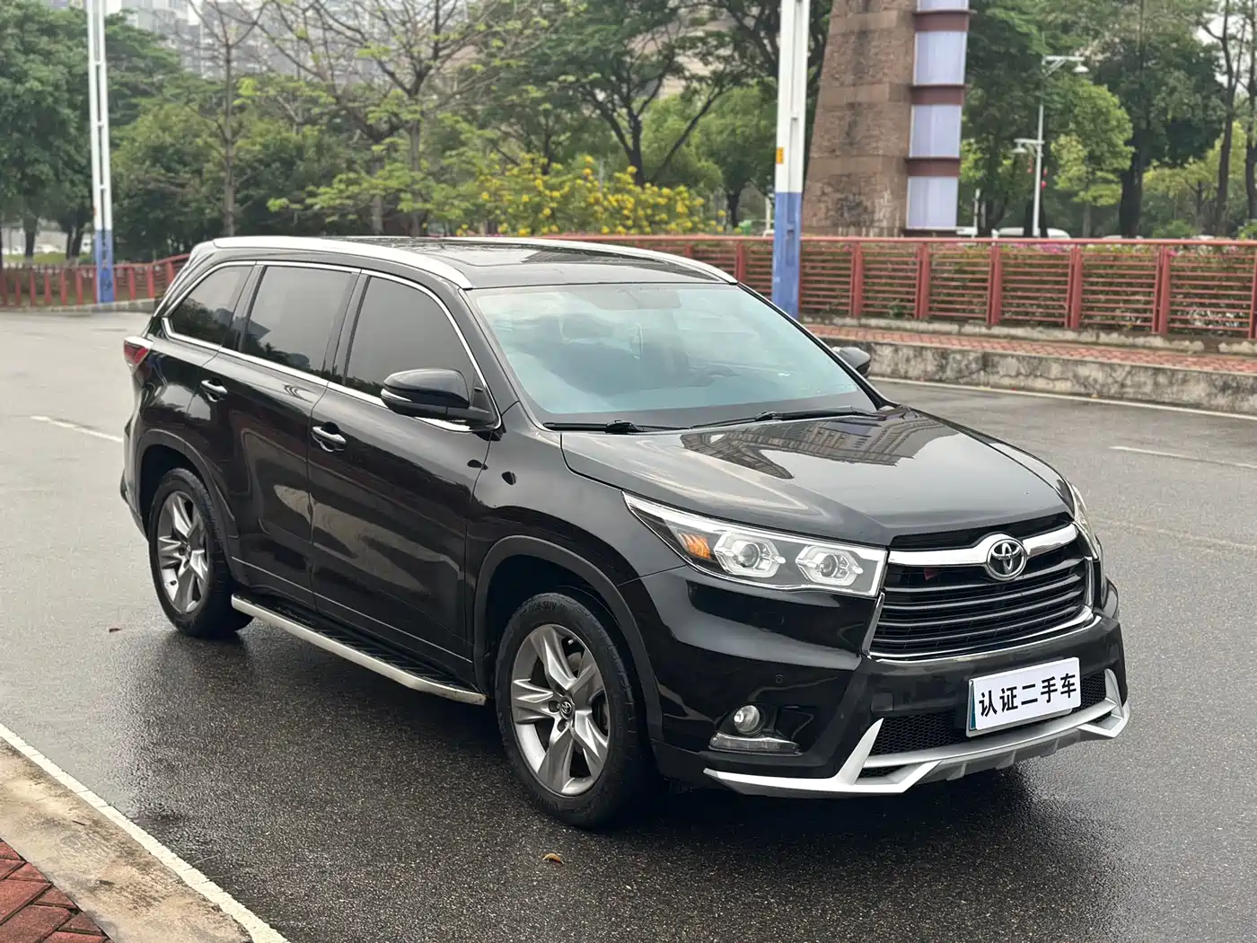 Toyota Highlander 2017 2.0T 4WD Premium 7-Seater фото 3