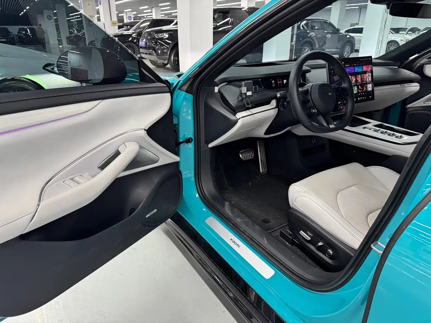 XIAOMI CAR XIAOMI SU7