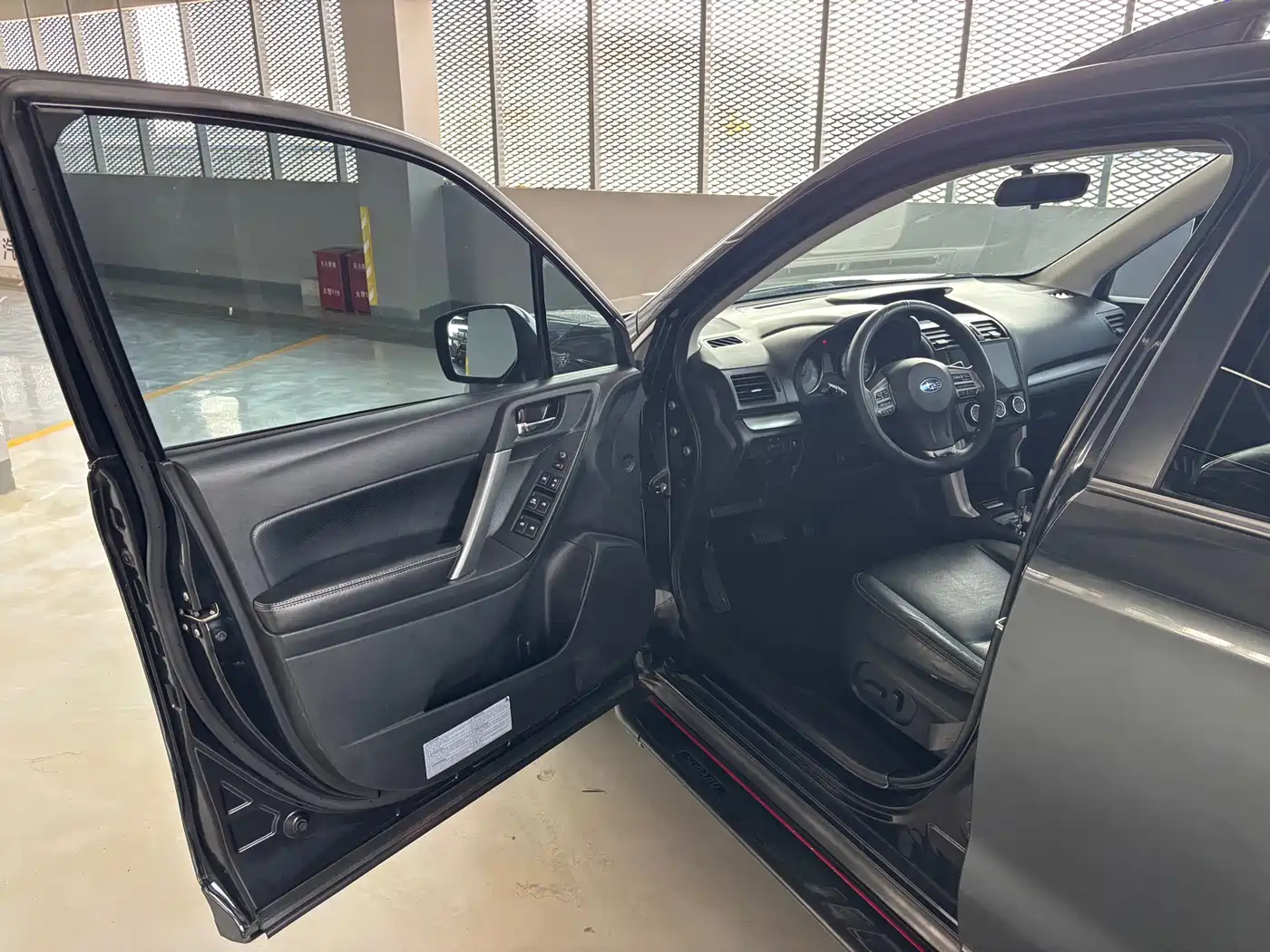 Subaru Forester 2013 2.5i Automatic Elite Edition фото 6