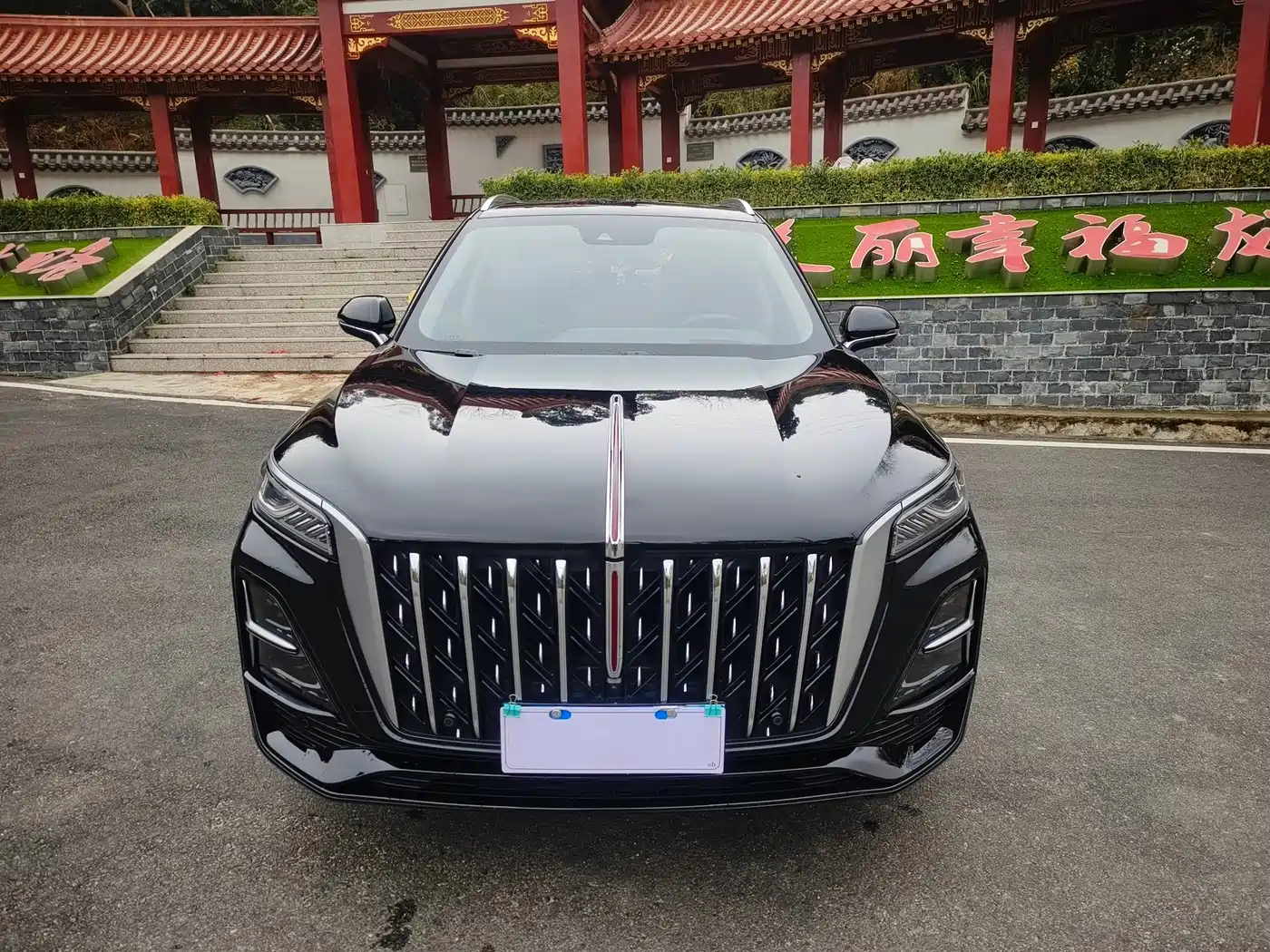Hongqi HS5 2023 2.0T Flag Enjoy Pro Edition фото 2
