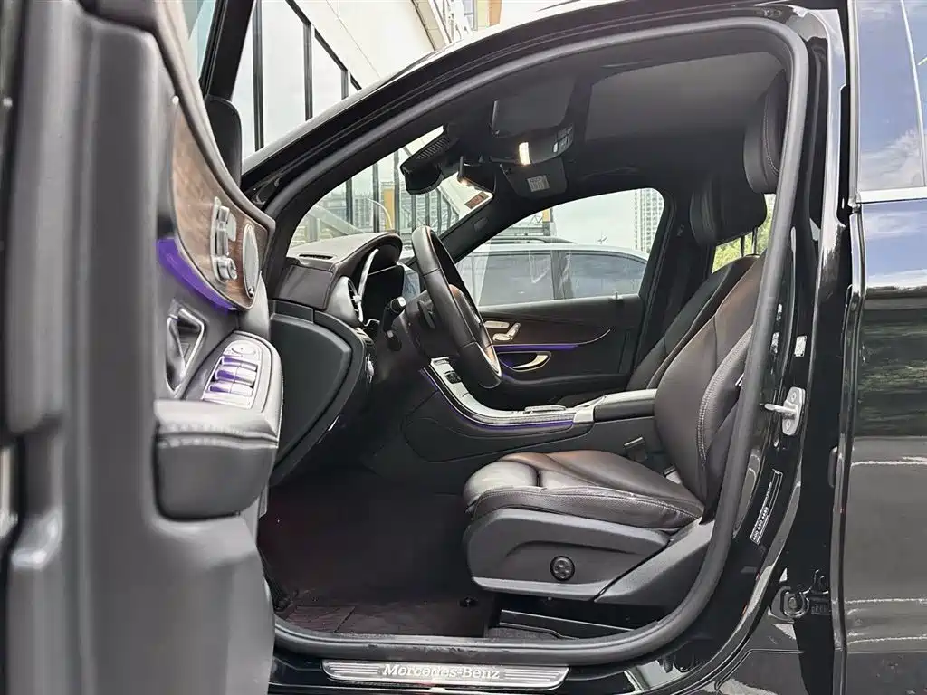 Mercedes-Benz GLC 2021 GLC 300 L 4MATIC Sporty фото 17