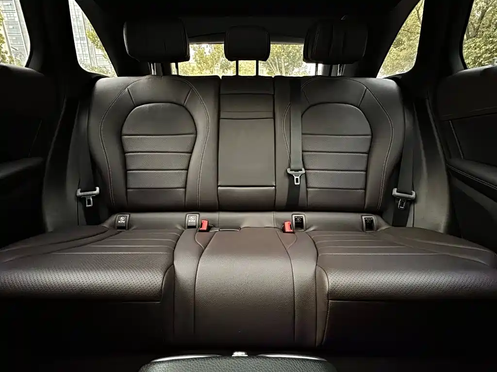 Mercedes-Benz GLC 2021 GLC 300 L 4MATIC Sporty фото 32