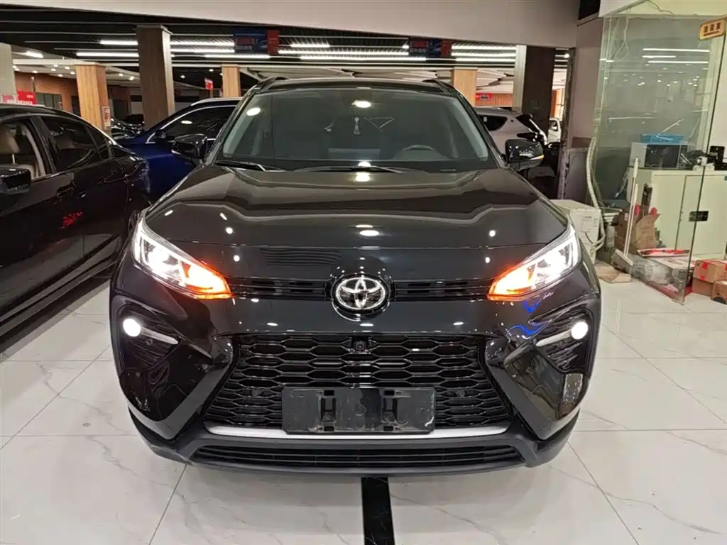 Toyota Wildlander 2023 2.0L CVT FWD Luxury PLUS фото 3