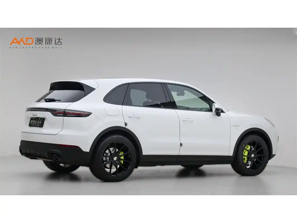 Porsche Cayenne New Energy 2023 Cayenne E-Hybrid 2.0T фото 3