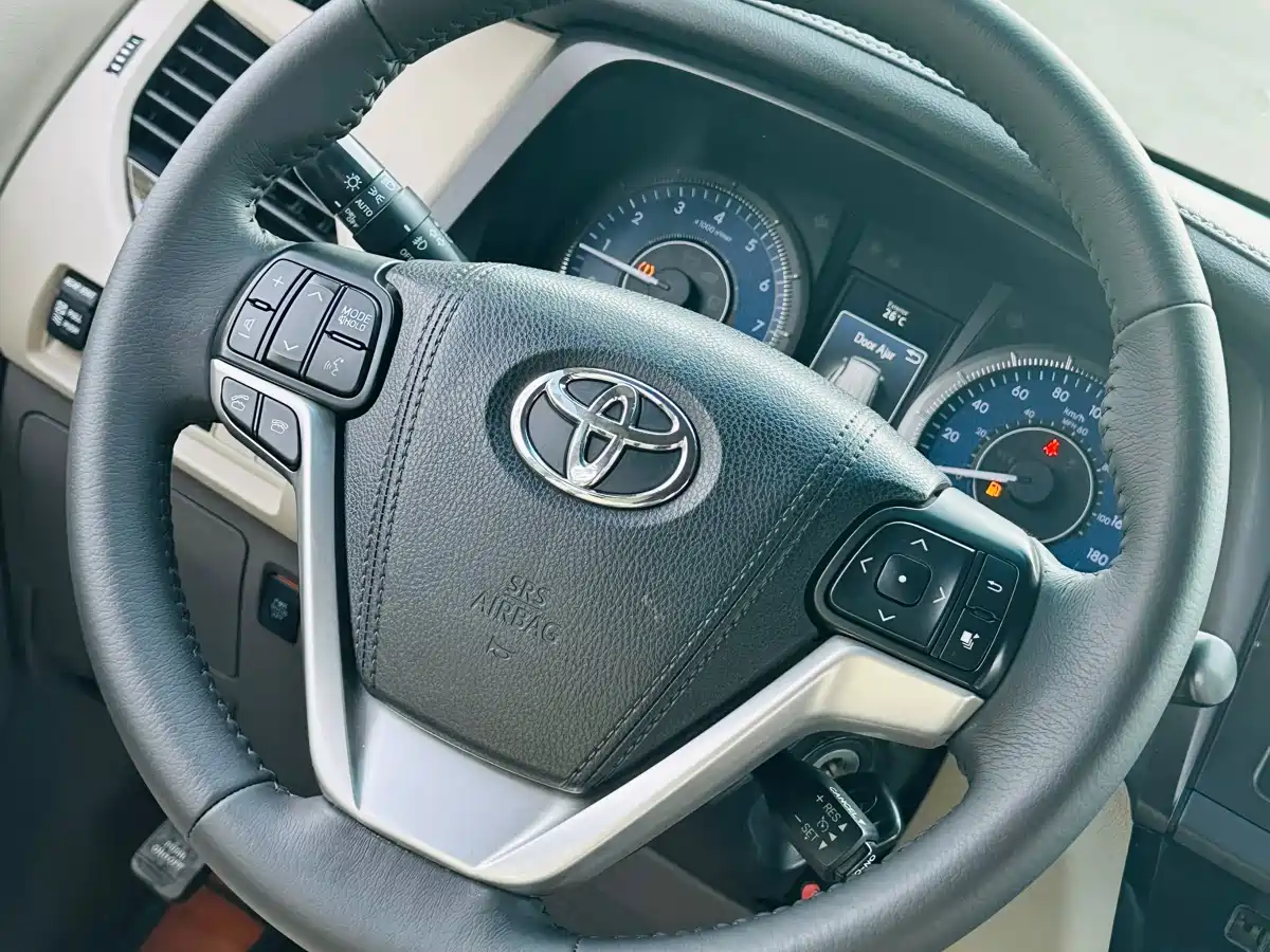 Toyota Sienna 2015 3.5L 2WD L фото 17