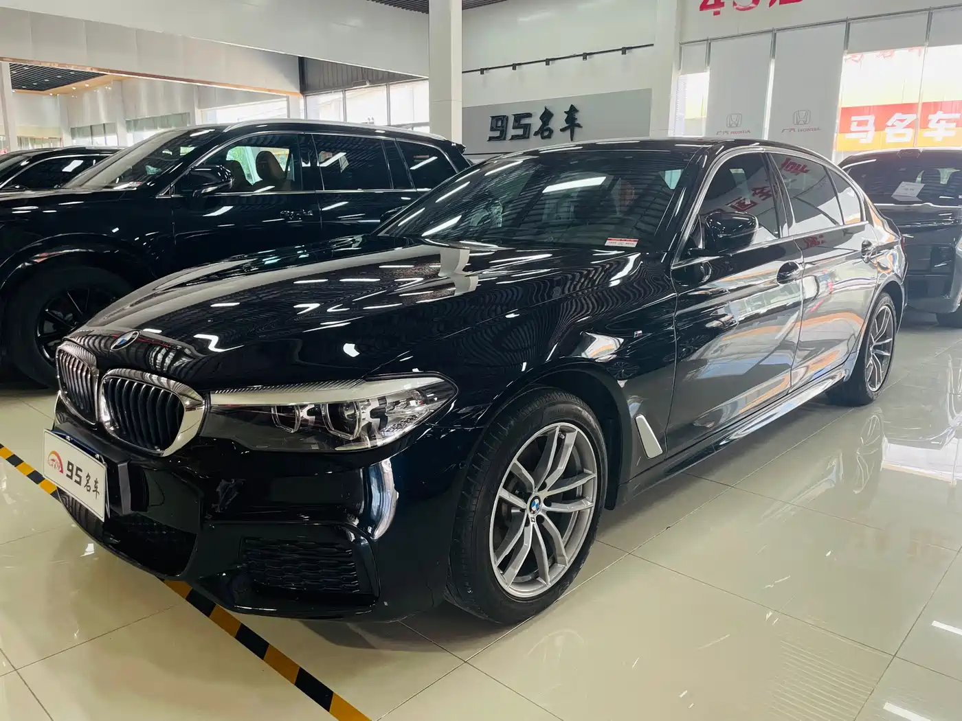 BMW 5 Series 2020 525Li M Sport Package