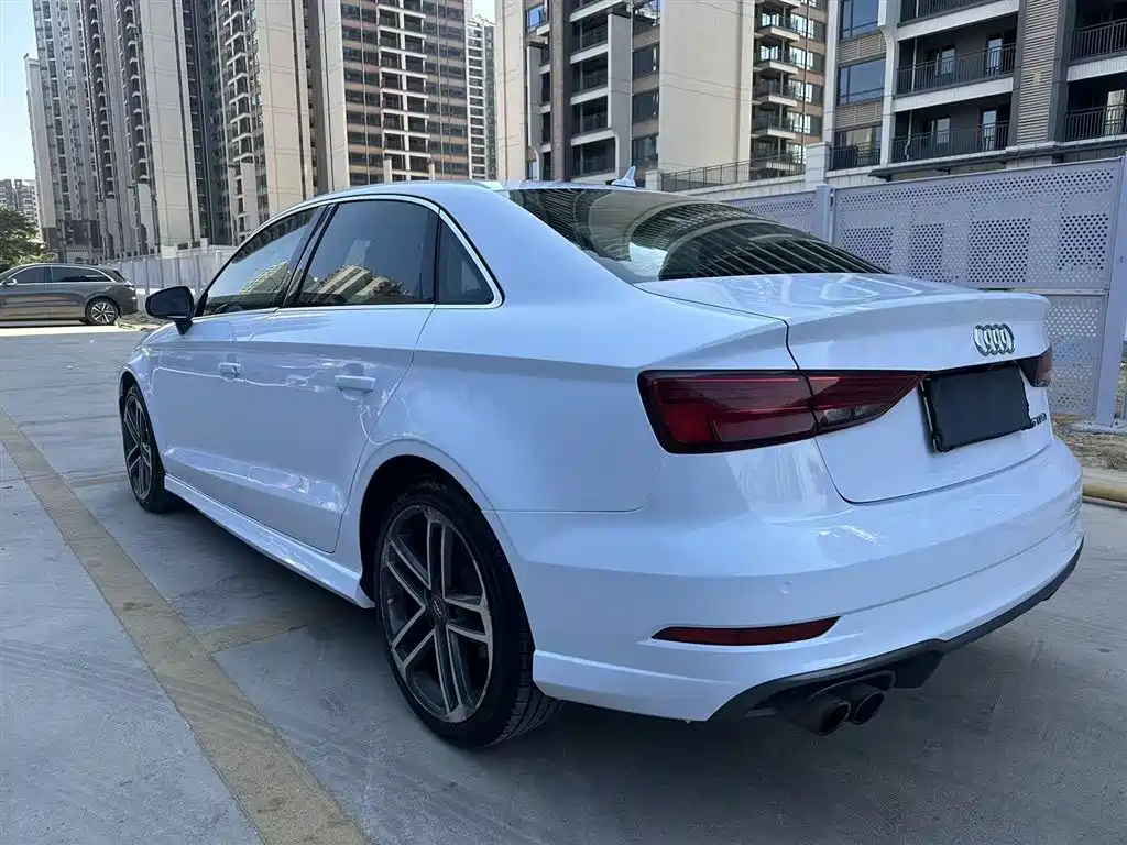 Audi A3 2017 Limousine 35 TFSI Progressive фото 9
