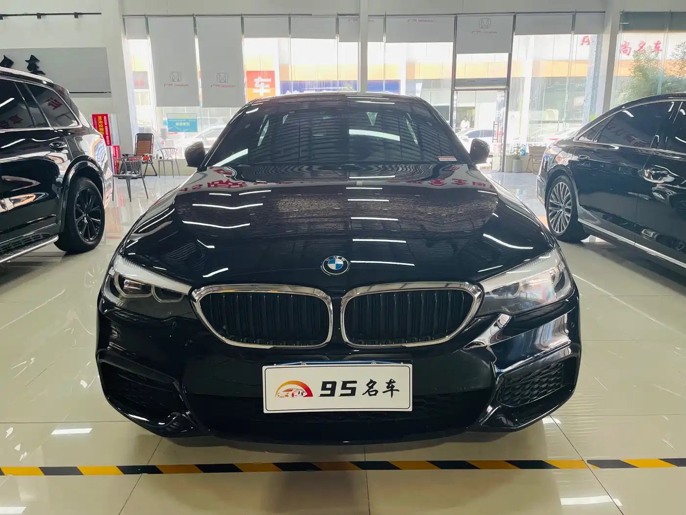 BMW 5 Series 2020 525Li M Sport Package фото 2