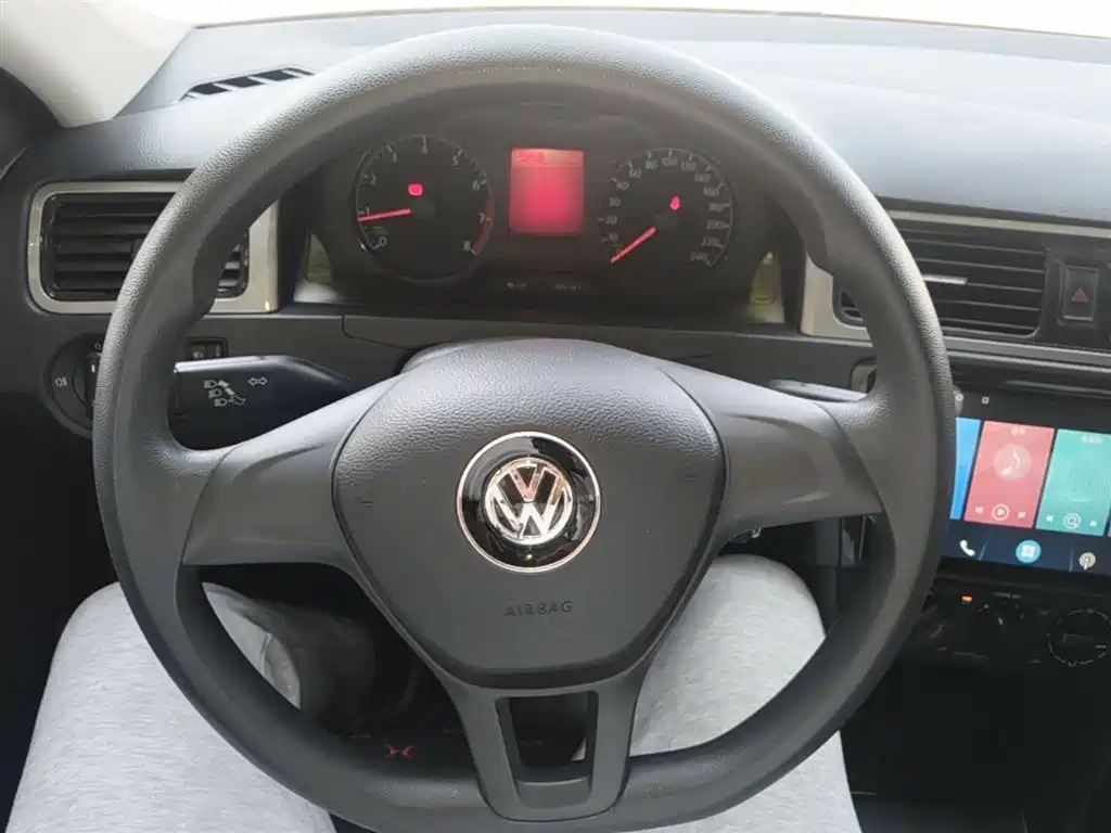 Volkswagen Santana 2015 Gran Santana 1.6L Manual Trend фото 11