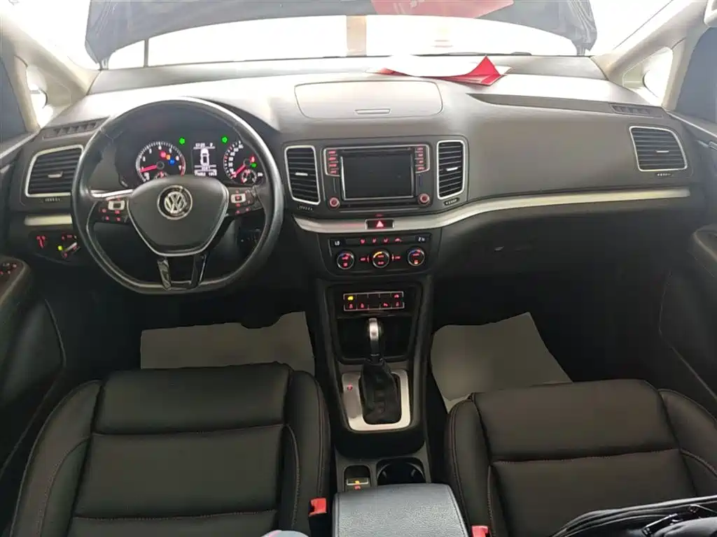 Volkswagen Sharan 2017 380TSI Comfort 6-Seater фото 10