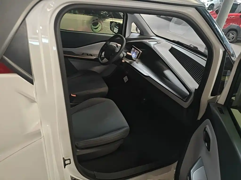 Baojun E200 2021 2020 305KM Smart Edition