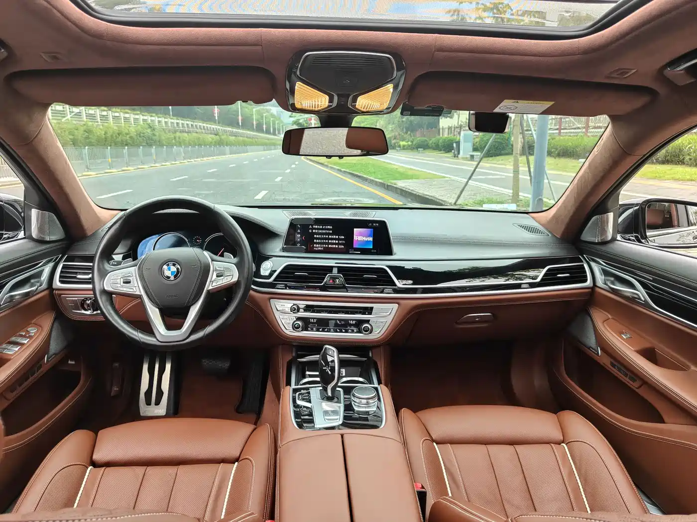 BMW 7 Series 2018 750Li xDrive M Sport Package фото 11