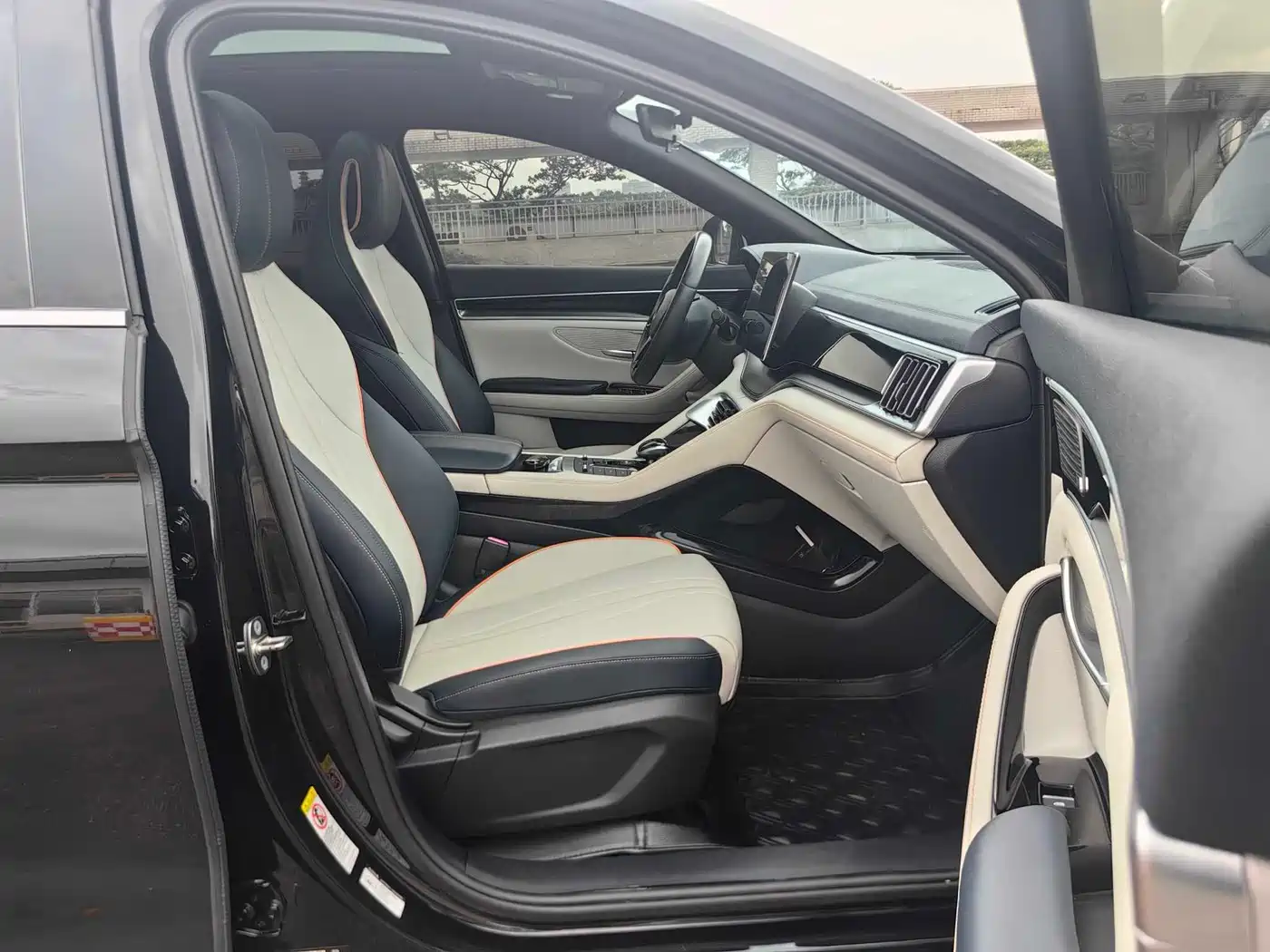 BYD Song PLUS PHEV 2021 DM-i 110KM Flagship фото 16