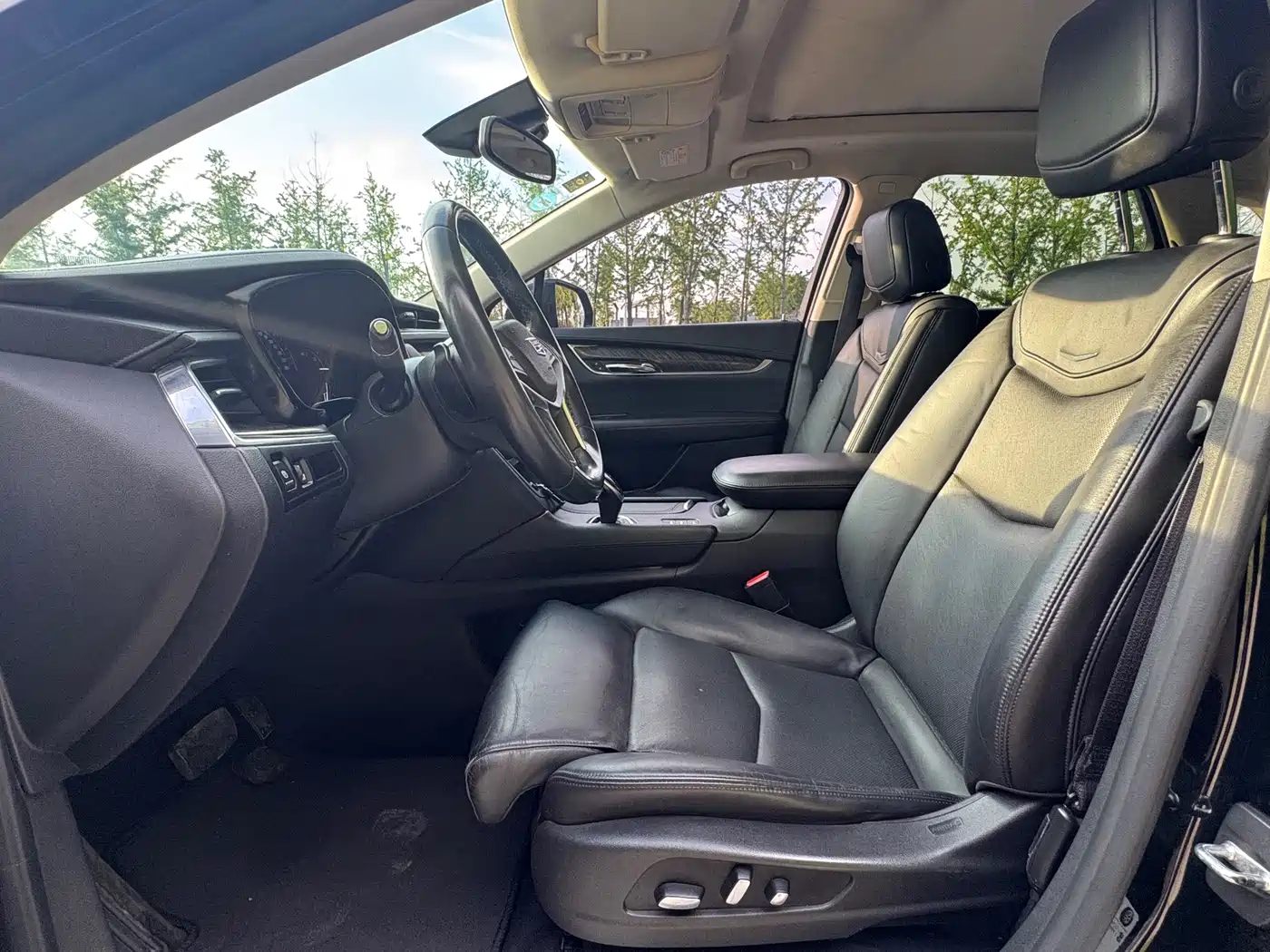 Cadillac XT5 2016 28T AWD Luxury Model фото 7
