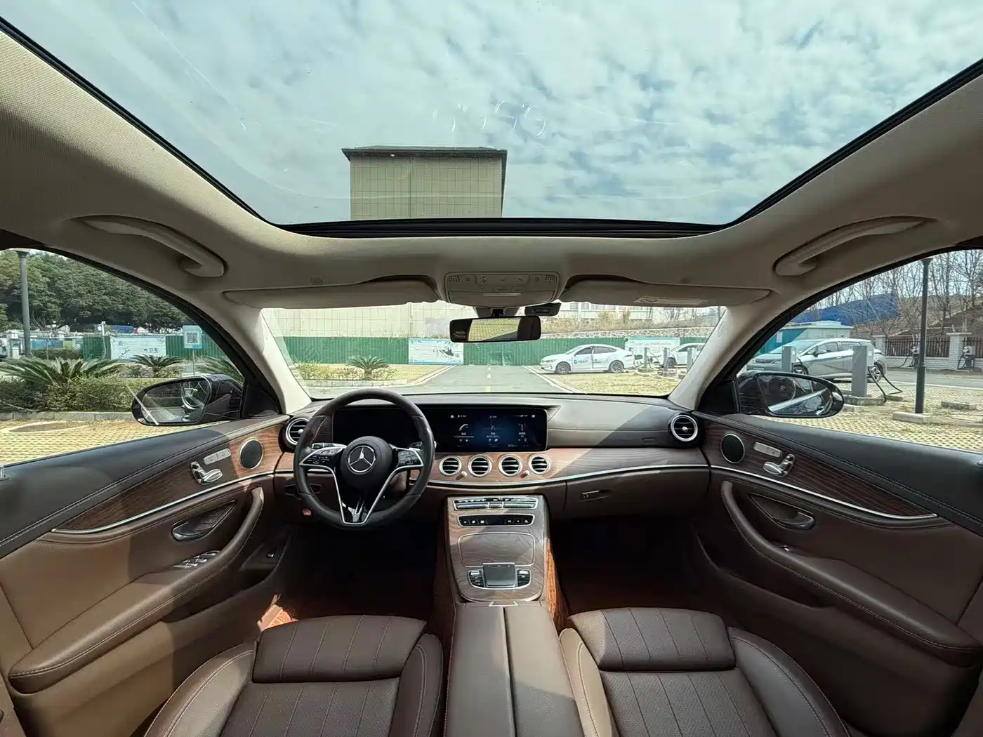 Mercedes-Benz E-Class 2022 Second Facelift E 300 L Sport Fashion фото 8