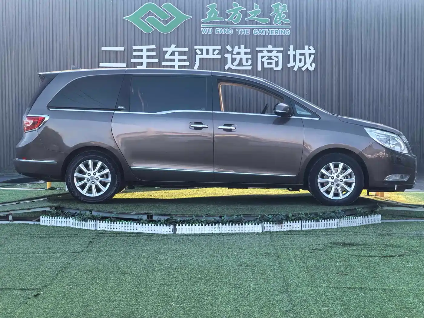 Buick GL8 2014 3.0L XT Luxury Business Flagship фото 5