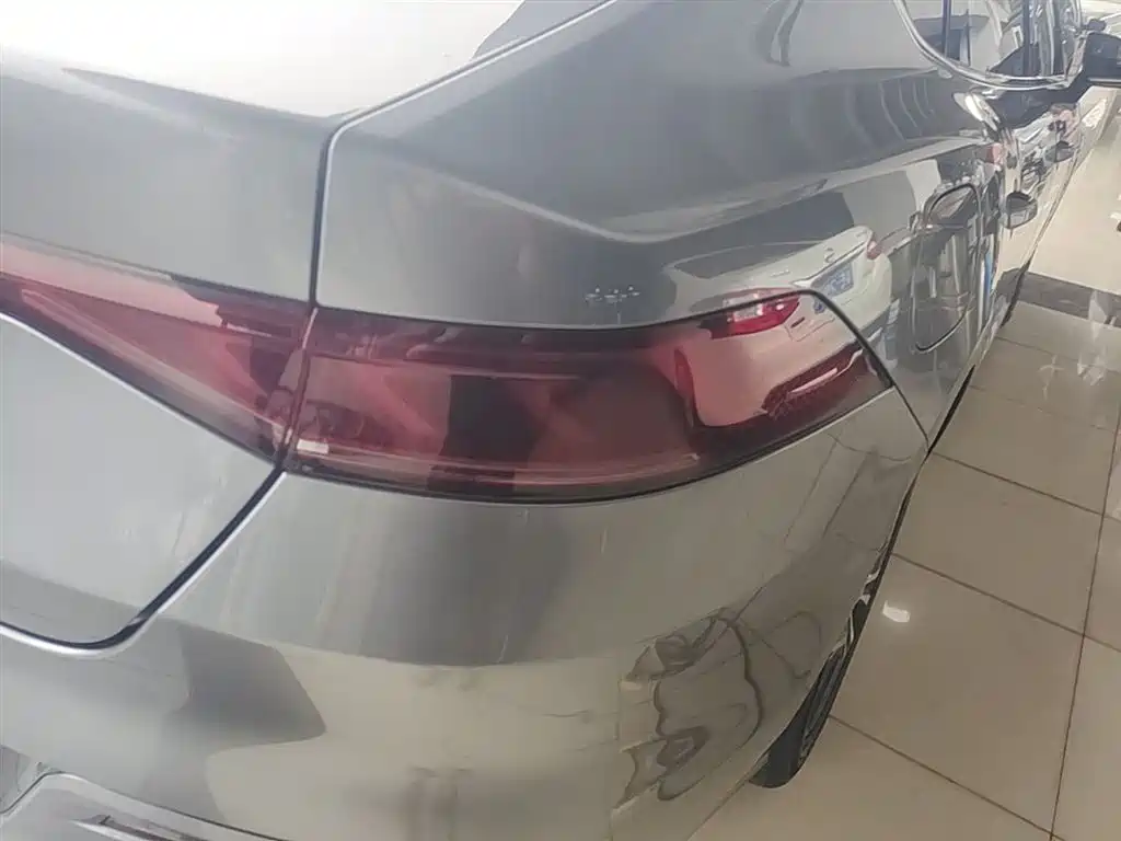 BYD Qin PLUS 2021 DM-i 55KM Flagship фото 8