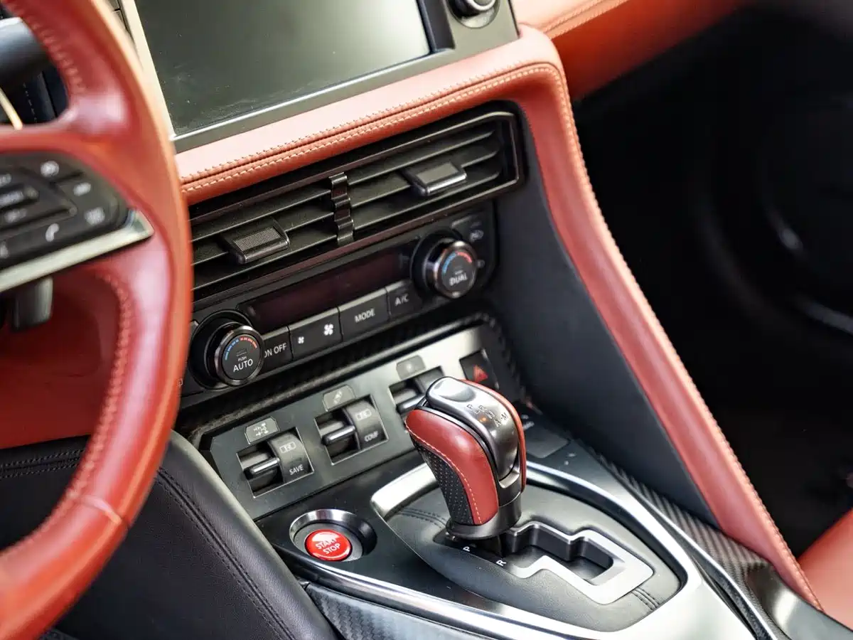 Nissan GT-R 2017 3.8T Flagship Edition фото 9