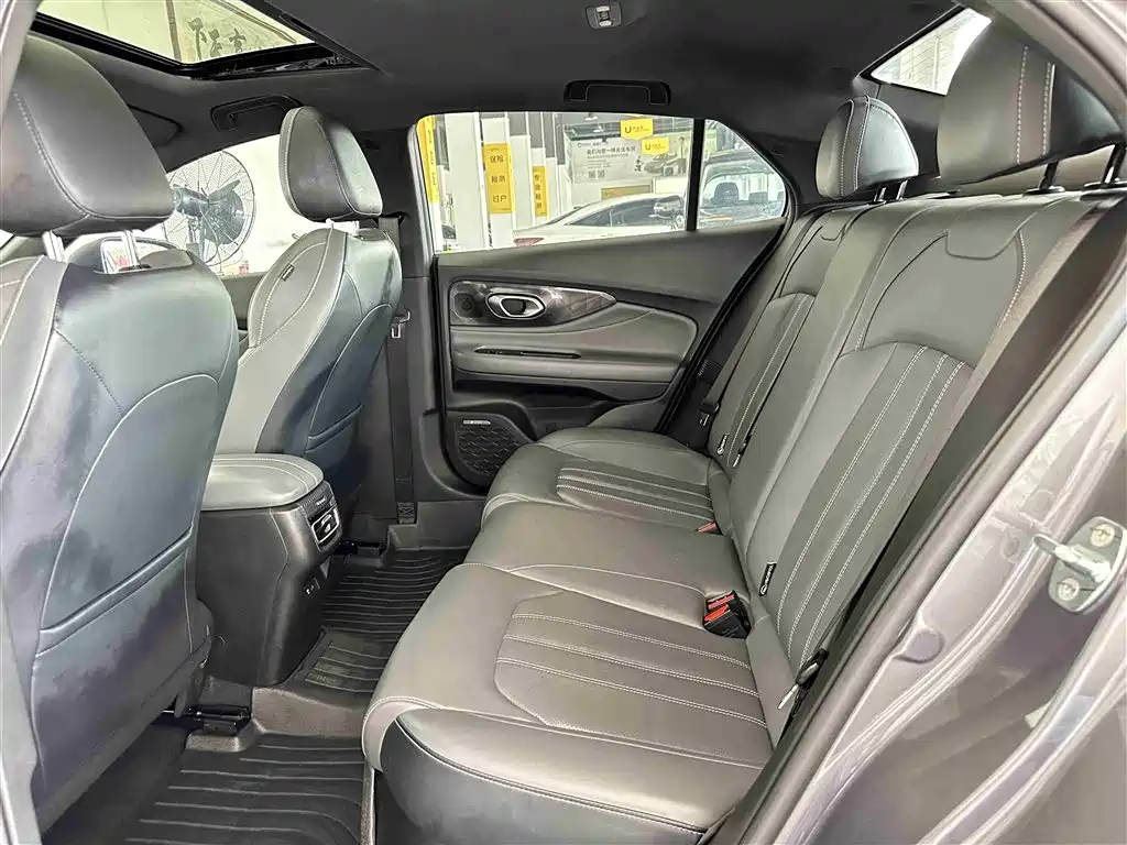 GAC Trumpchi Trumpchi Emkoo 2024 Model 270T DCT Shadow Leopard R-Style Edition фото 5