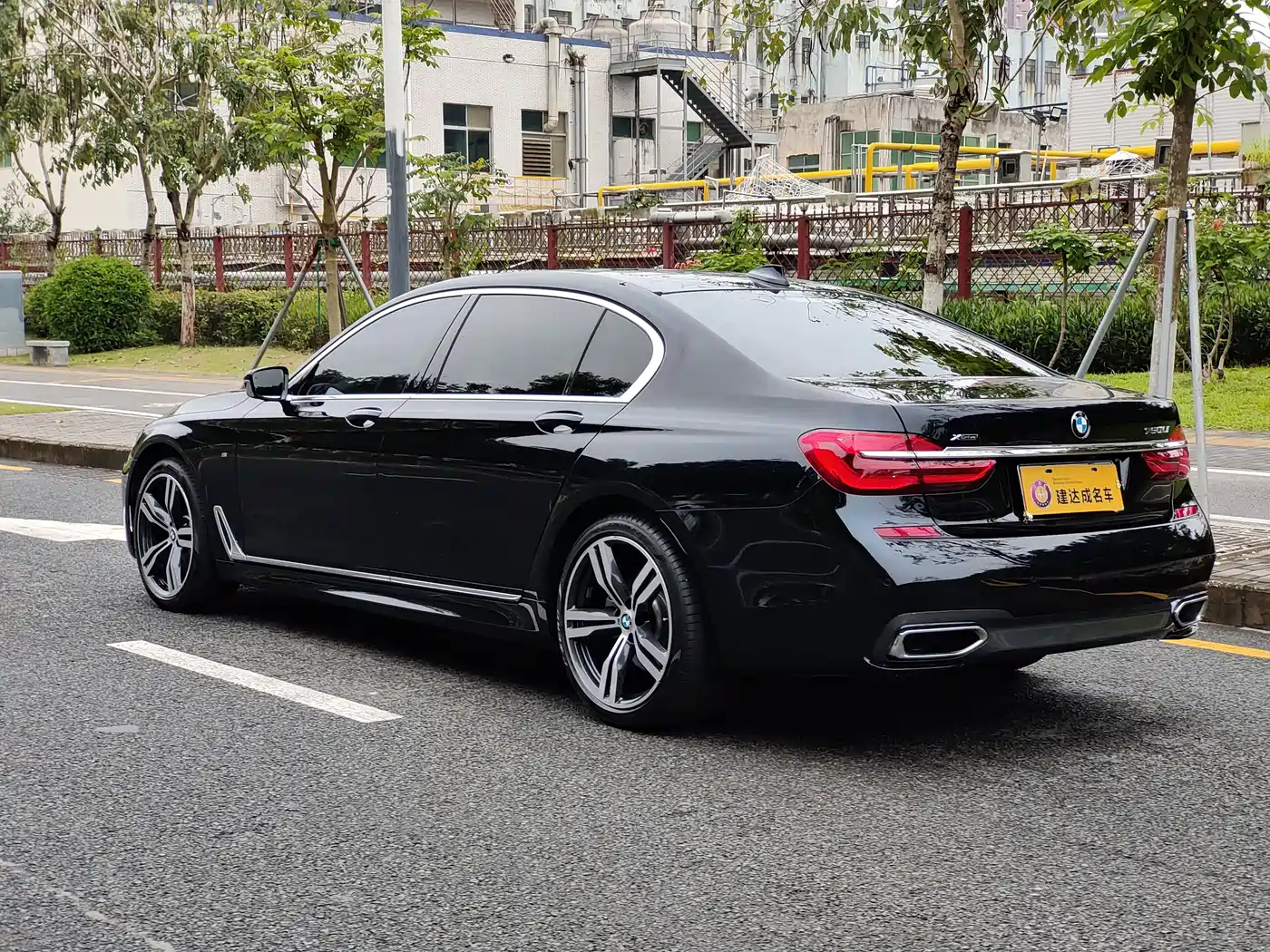BMW 7 Series 2018 750Li xDrive M Sport Package фото 6