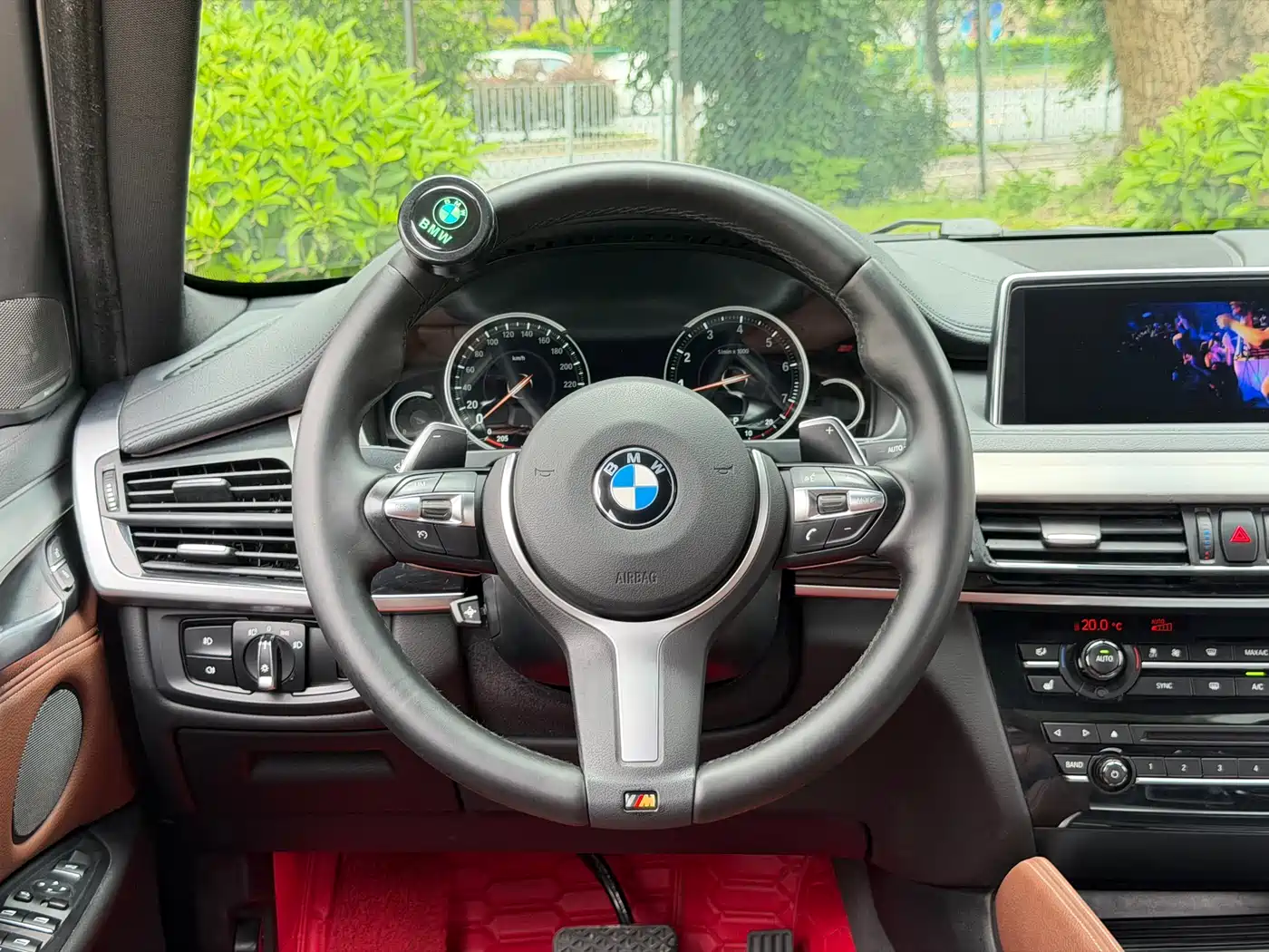 Фото 10 - BMW X6