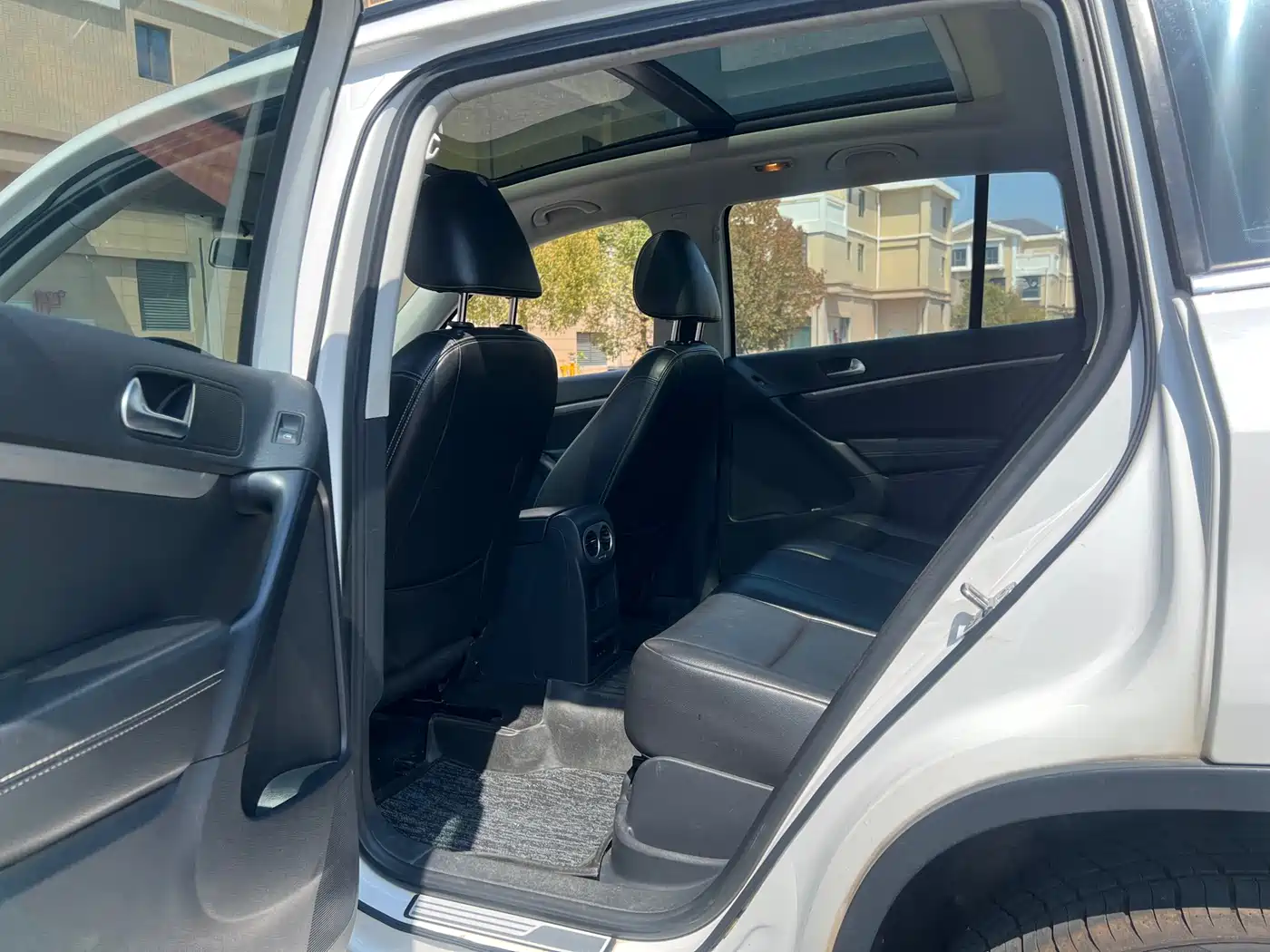 Volkswagen Tiguan 2016 Model 300TSI Automatic 4WD Trend Vision Edition фото 8