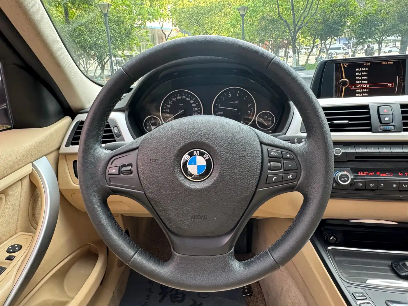 BMW 3 Series 2014 320Li Fashion фото 17