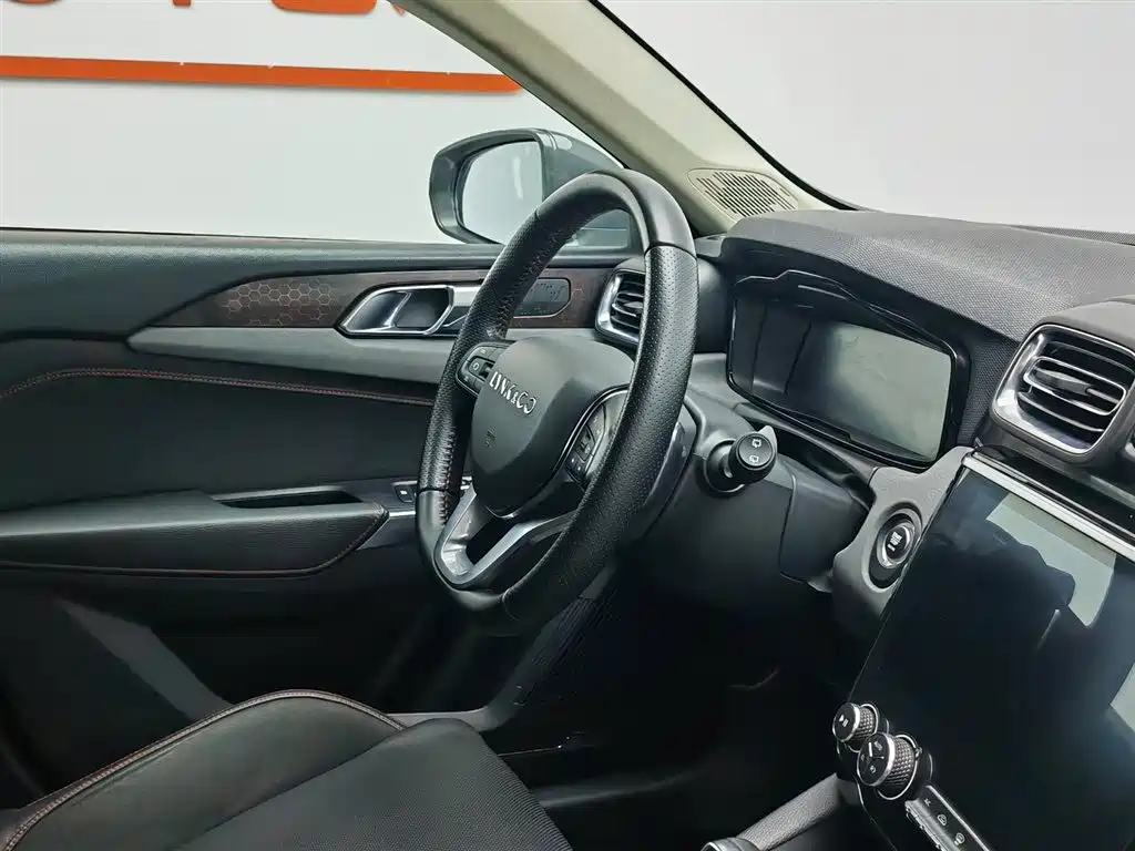 Lynk & Co 02 2019 High Performance 2.0T Automatic 2WD Power Edition China VI фото 22