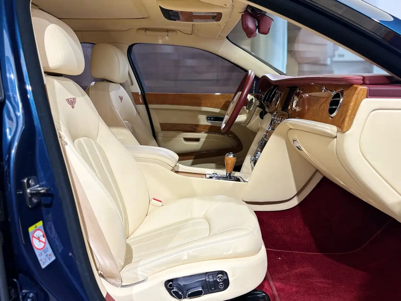 Bentley Mulsanne 2013 6.8T Mulliner Special Edition фото 26