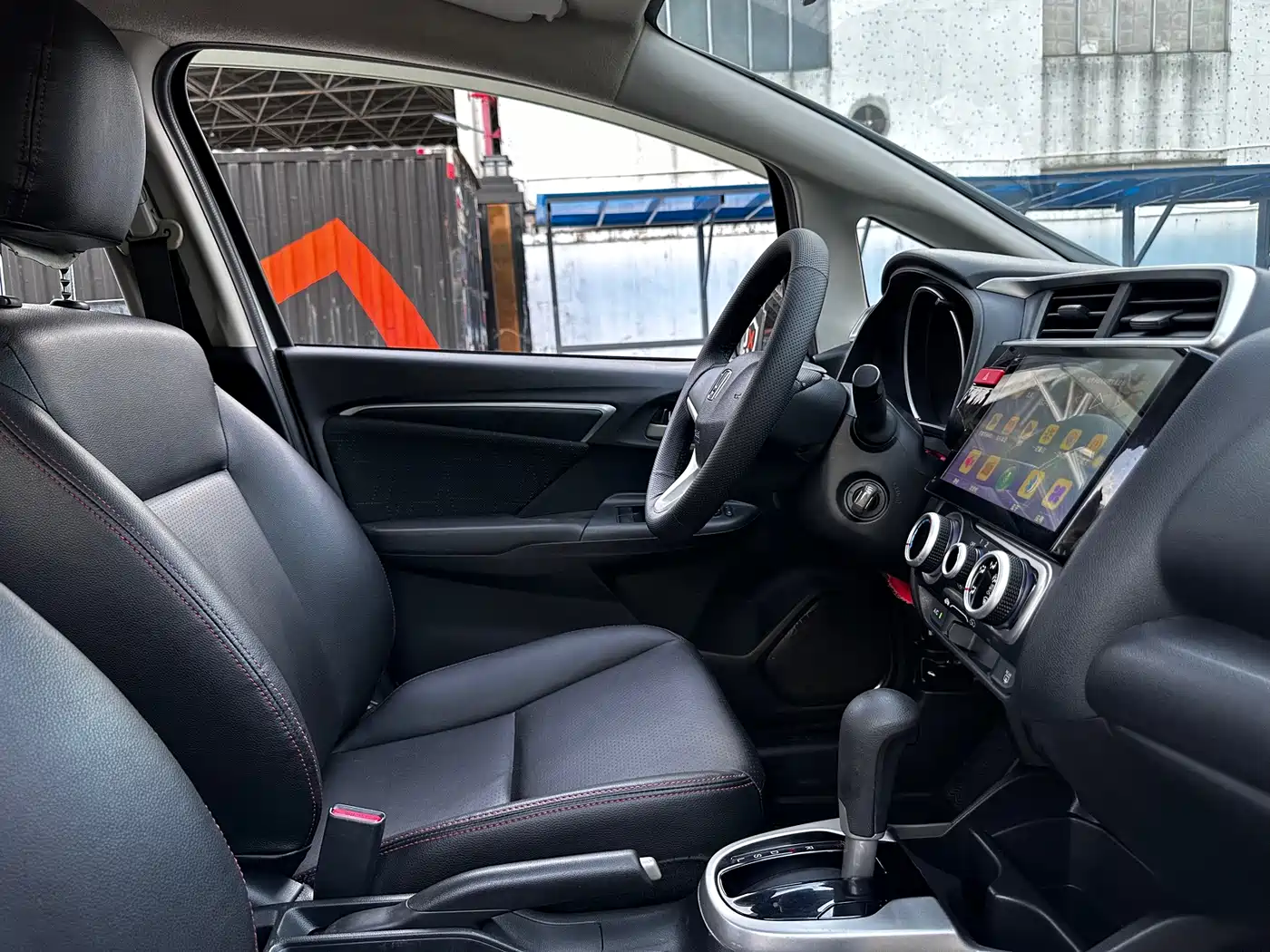 Фото 23 - Honda Fit