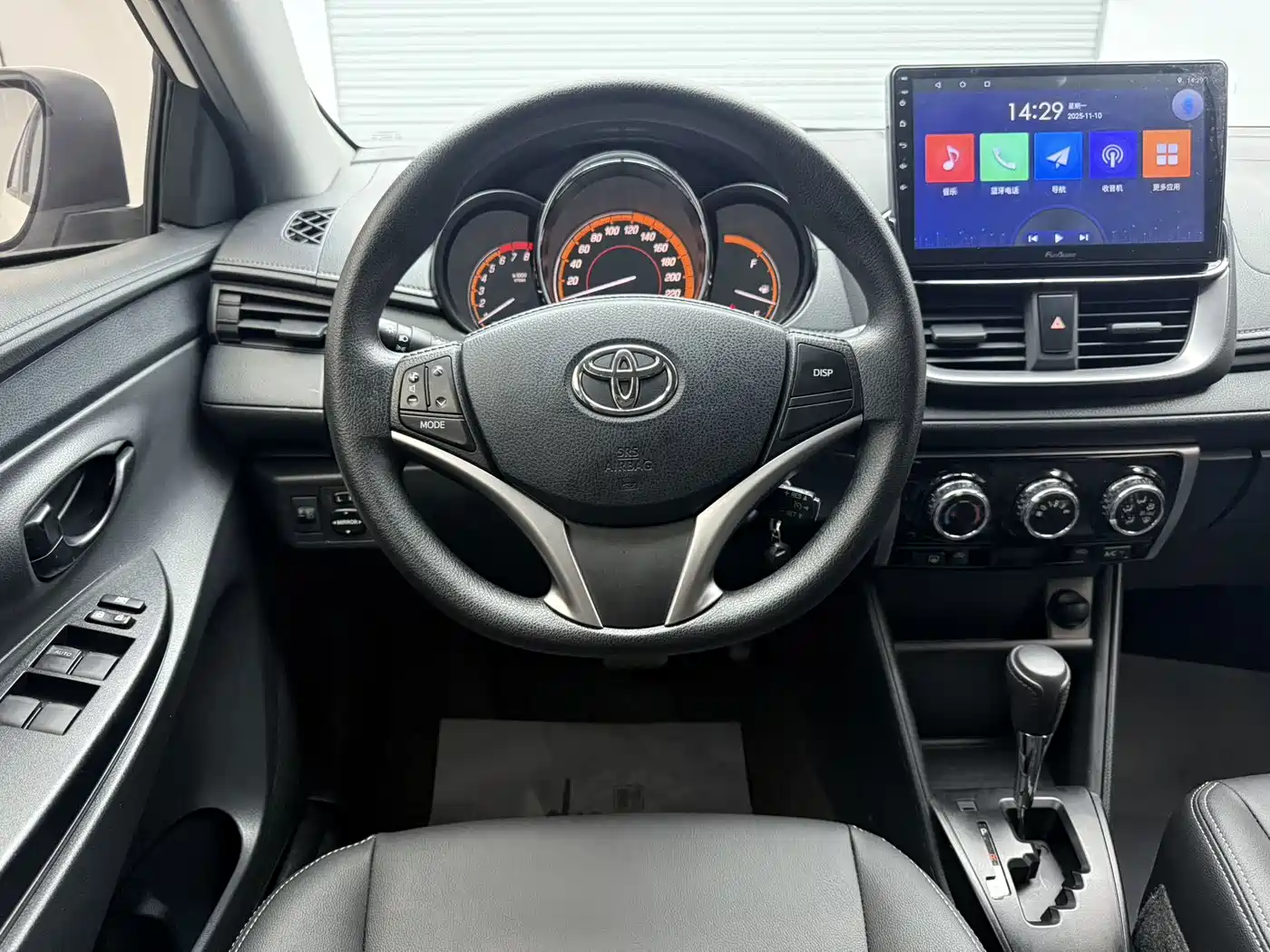 TOYOTA YARIS L ZHIXUAN