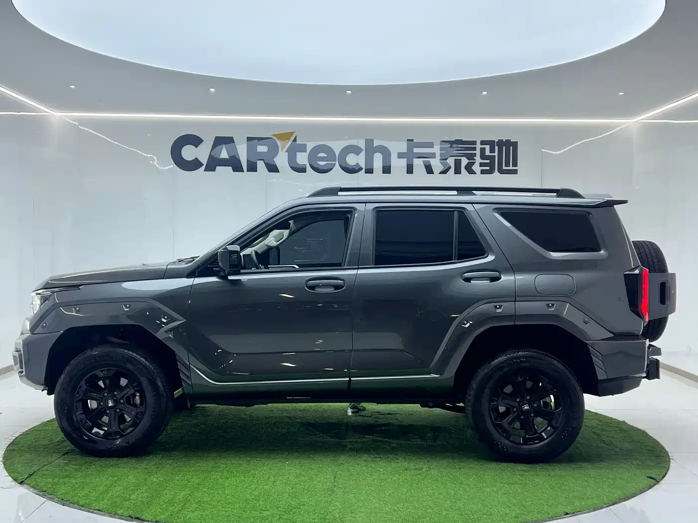 Tank 400 New Energy 2024 Hi4-T Off-Road Edition фото 8