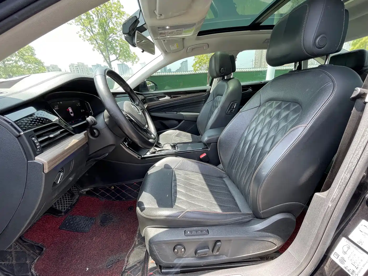Volkswagen Passat 2019 330TSI Luxury Edition China VI фото 6