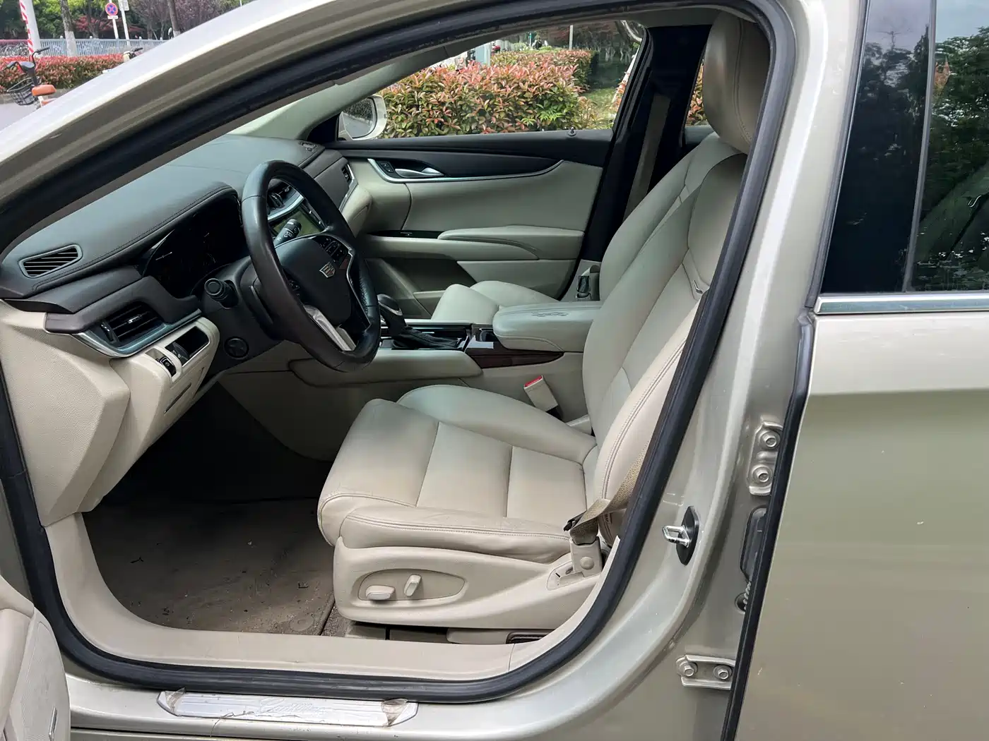 Cadillac XTS 2016 28T Technology фото 9