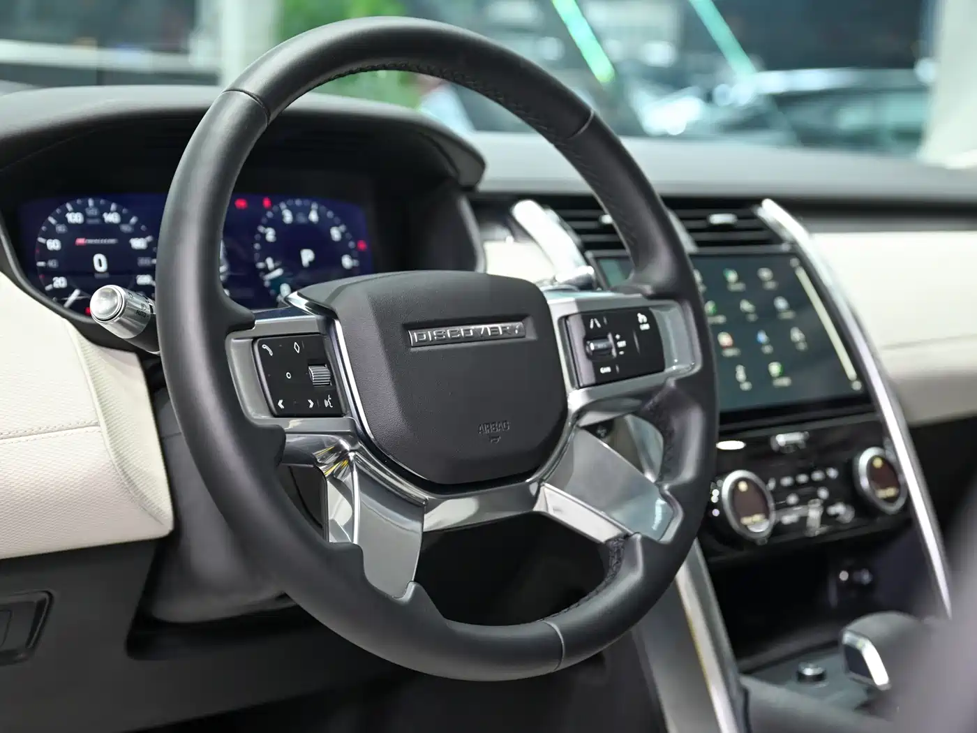 Land Rover Discovery 2021 360PS R-Dynamic SE фото 12