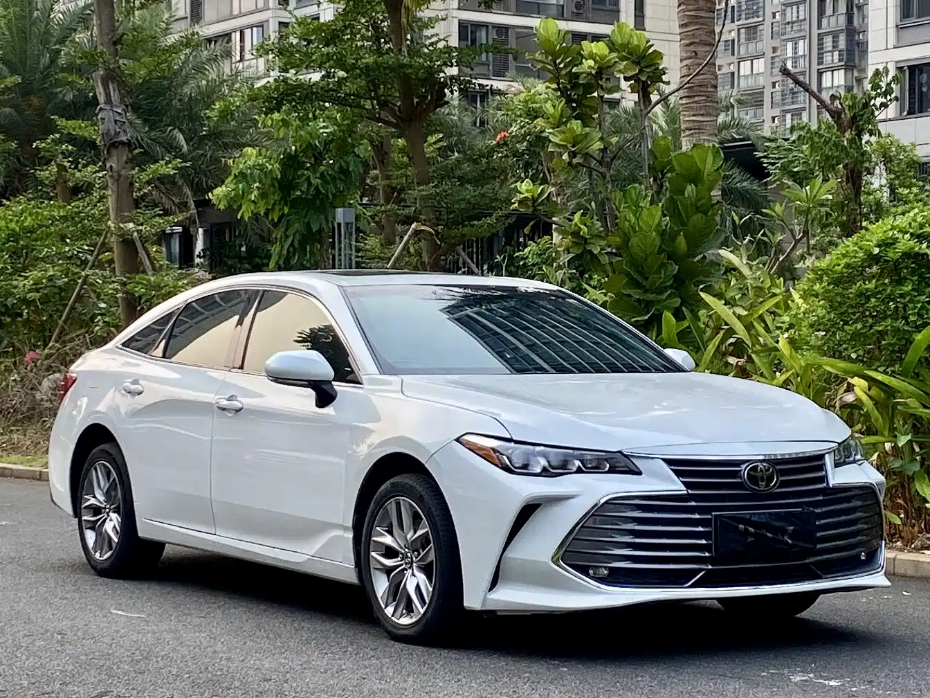 Toyota Avalon 2019 2.0L Progressive Edition (China VI) фото 3