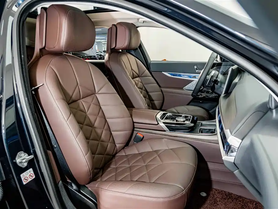 BMW 7 Series 2025 2023 Model 735Li M Sport Package