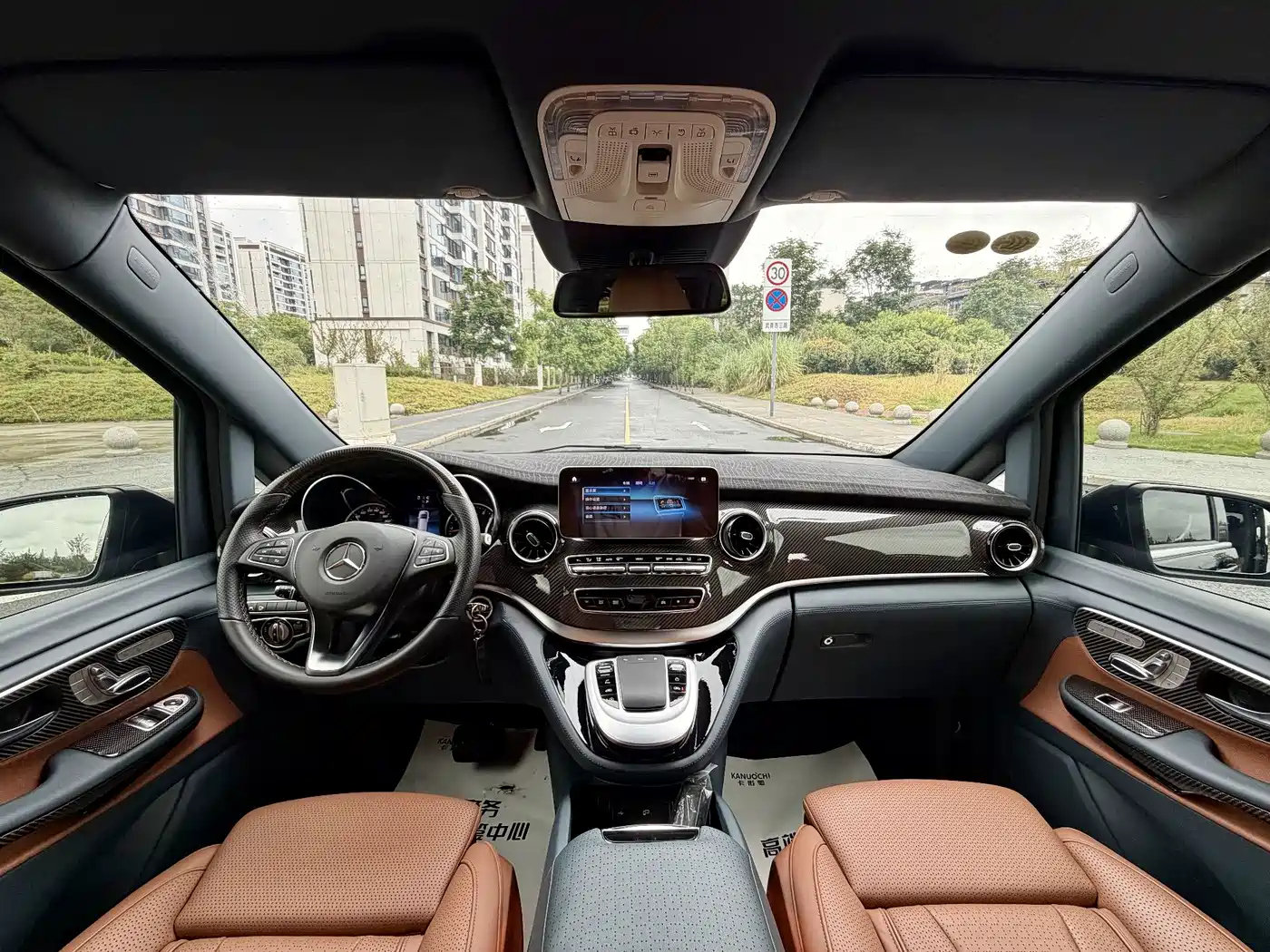 Mercedes-Benz V-Class 2025 2022 V 260 L Long Wheelbase Luxury Edition