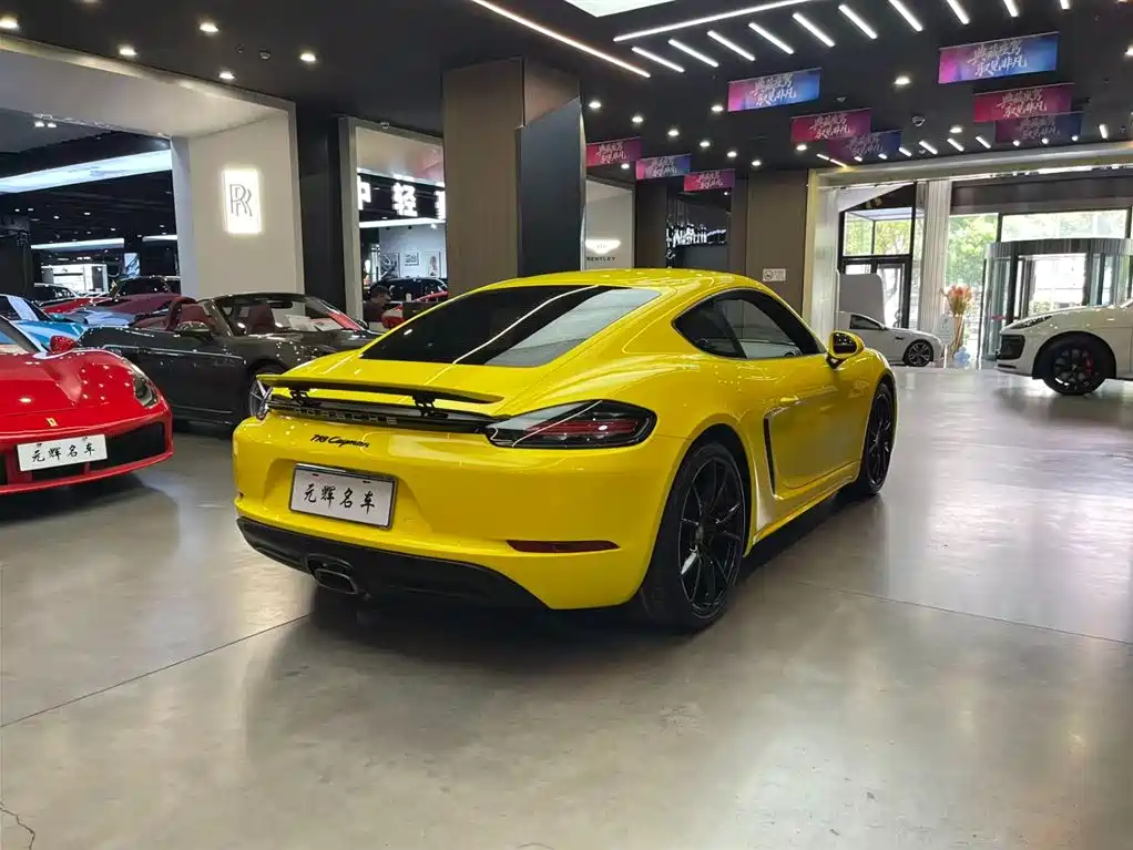 Porsche 718 2018 Cayman 2.0T фото 18