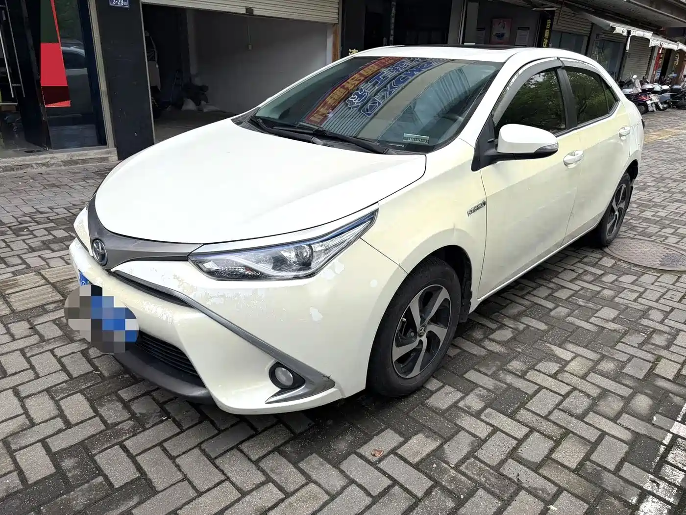 Toyota Levin 2017 Facelift Hybrid 1.8H GS E-CVT Elite Sunroof Edition China V