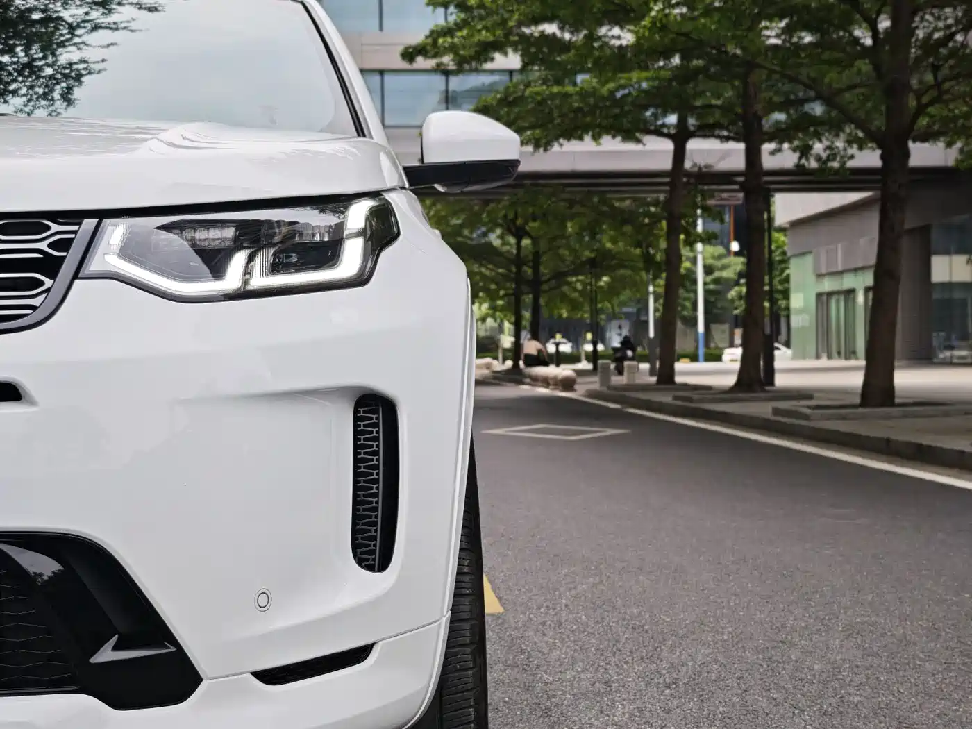 Land Rover Discovery Sport 2023 249PS R-Dynamic S Performance Version фото 19