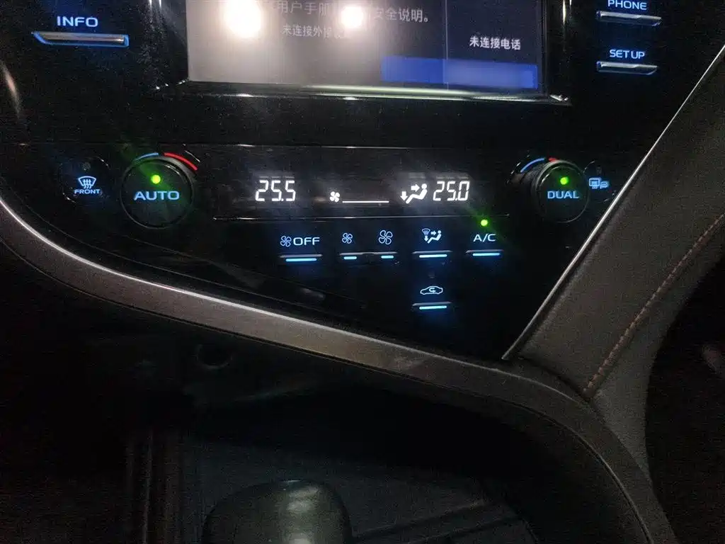 Toyota Camry 2018 2.0G Luxury Edition фото 6
