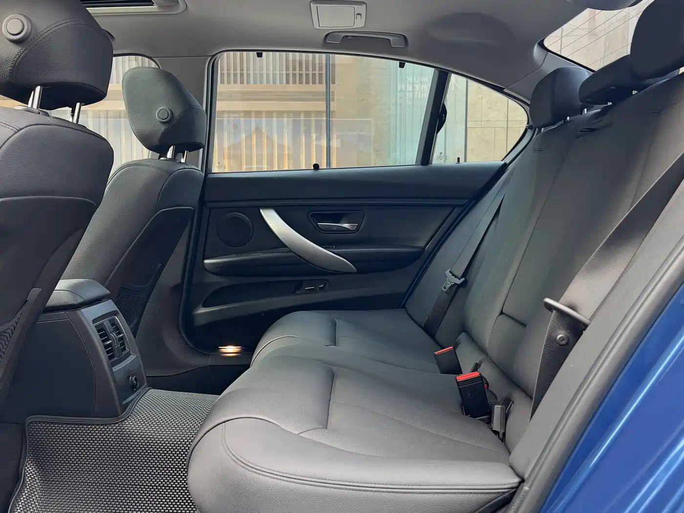 BMW 3 Series 2017 320Li M Sport фото 13