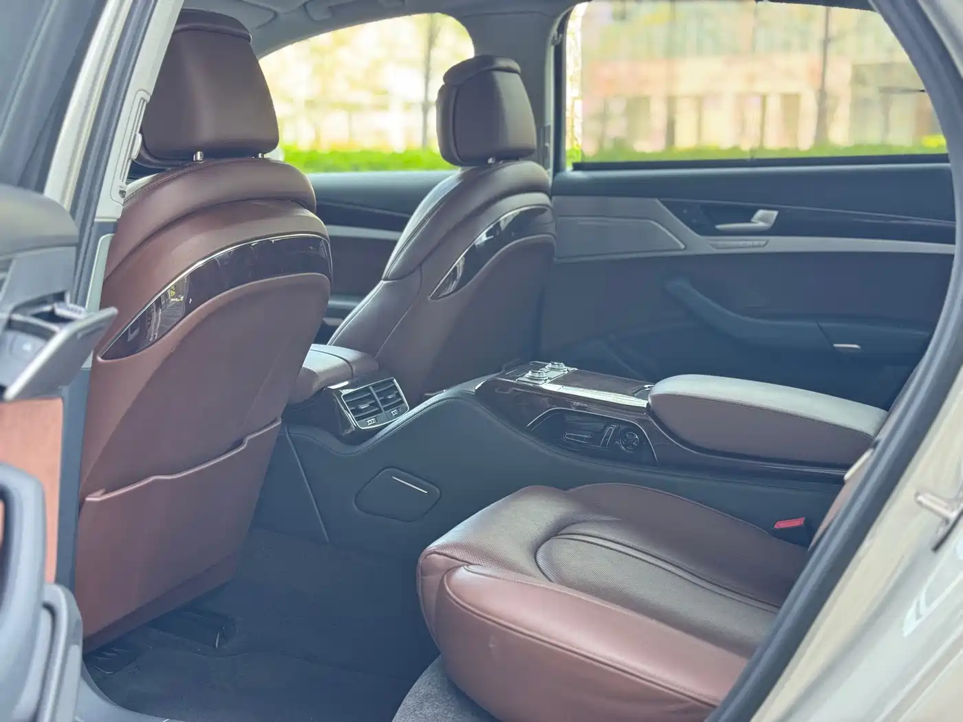 Audi A8 2014 A8L 45 TFSI quattro Luxury фото 12