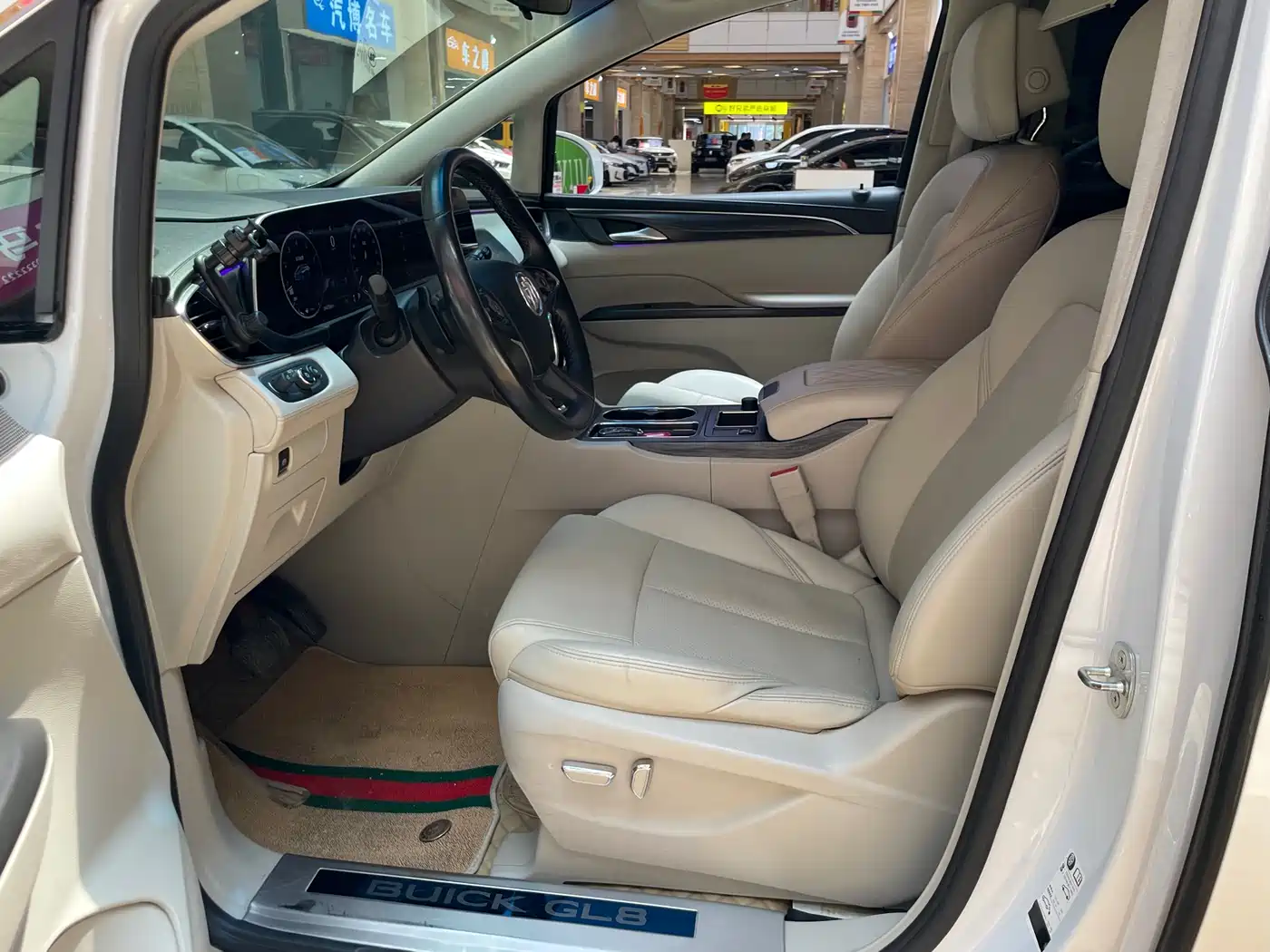 BUICK GL8