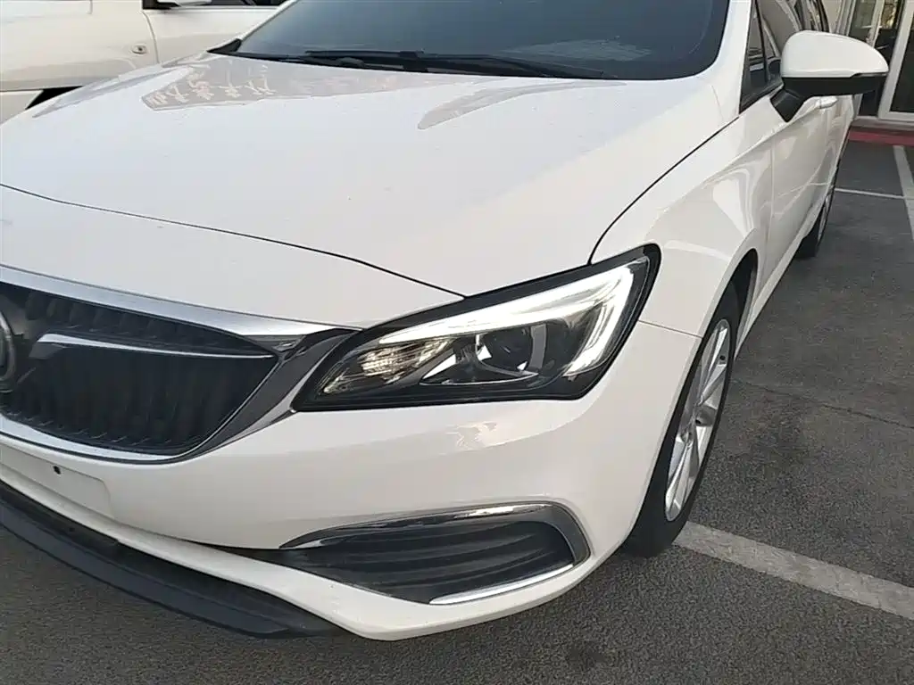 Buick Verano 2018 Sedan 15S Automatic Progressive фото 24